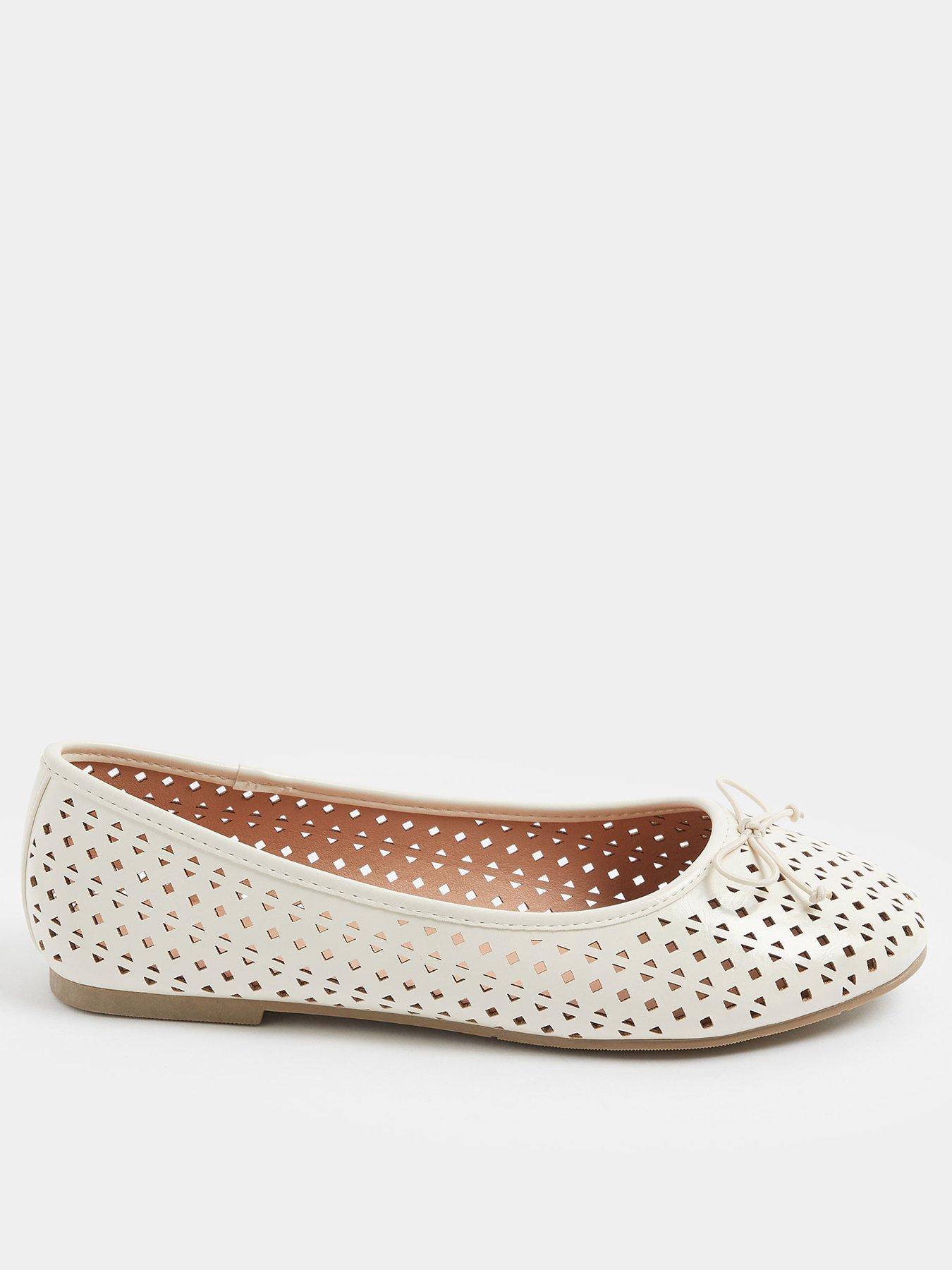Yours Curve Extra Wide Fit Laser Cut Ballerina Shoe - White