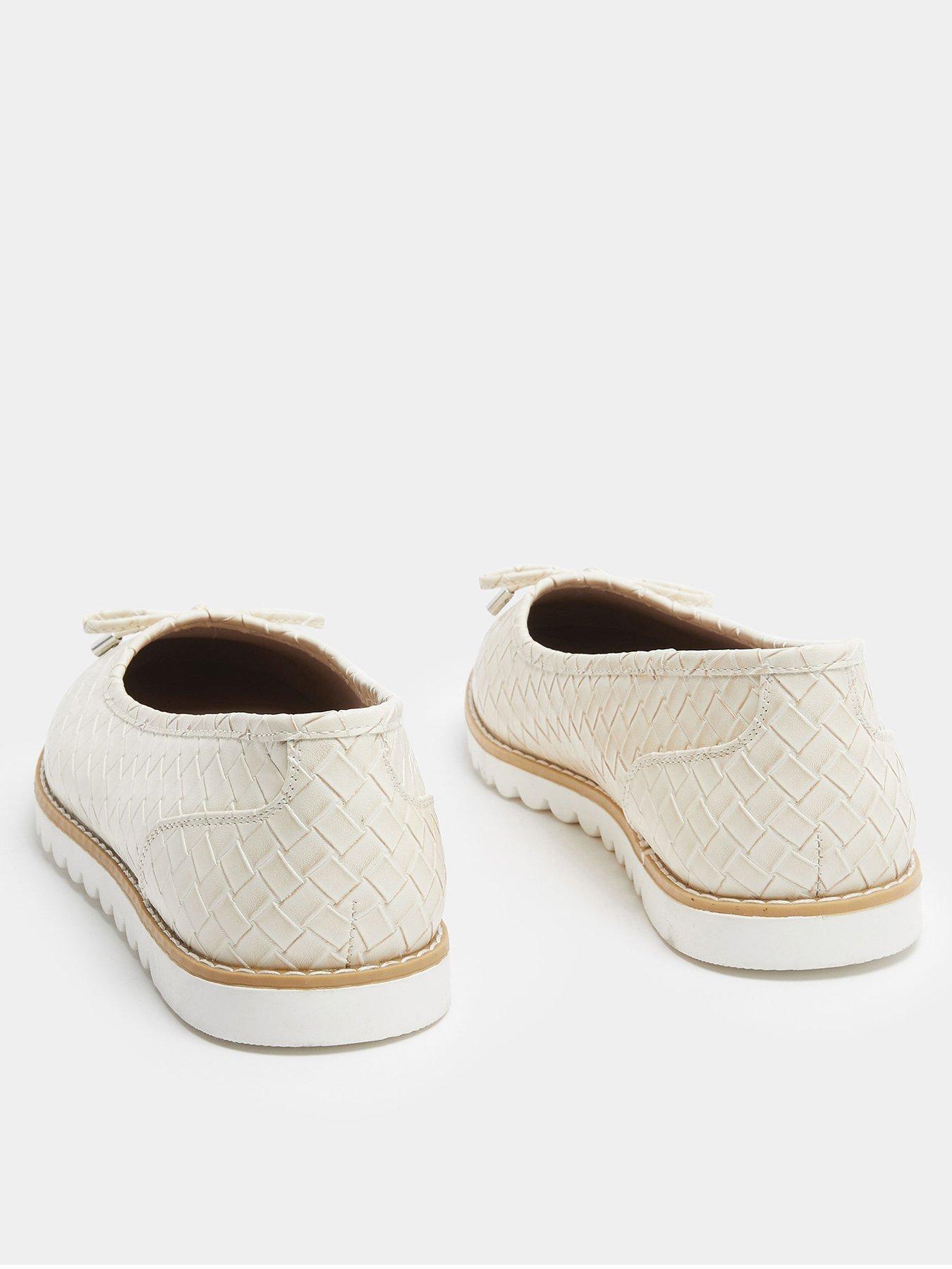 yours-curve-wide-fit-textured-ballet-shoe-whiteback