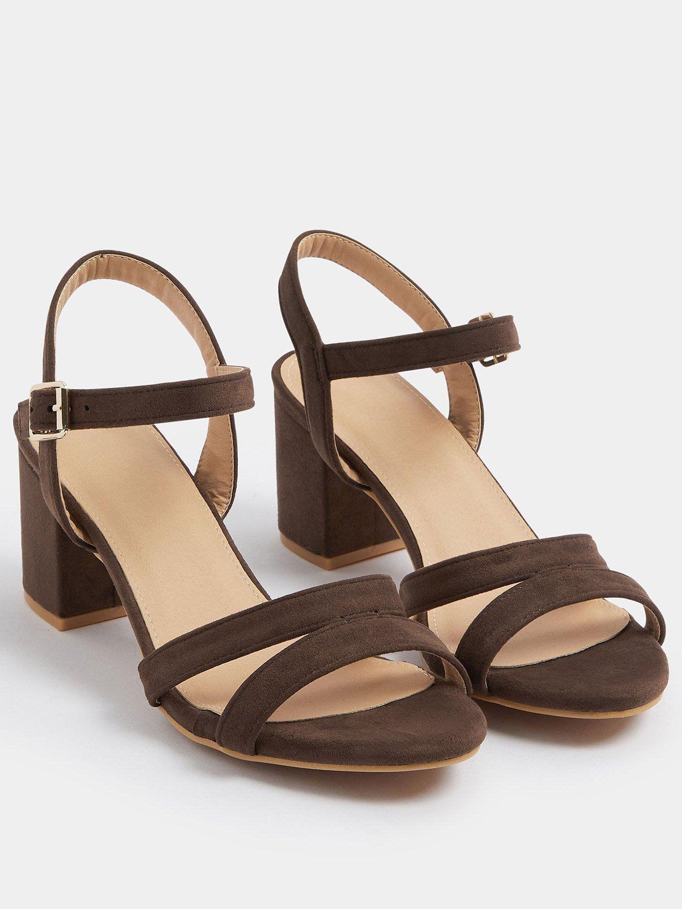 yours-curve-extra-wide-fit-2-part-mid-block-almond-toe-brownstillFront