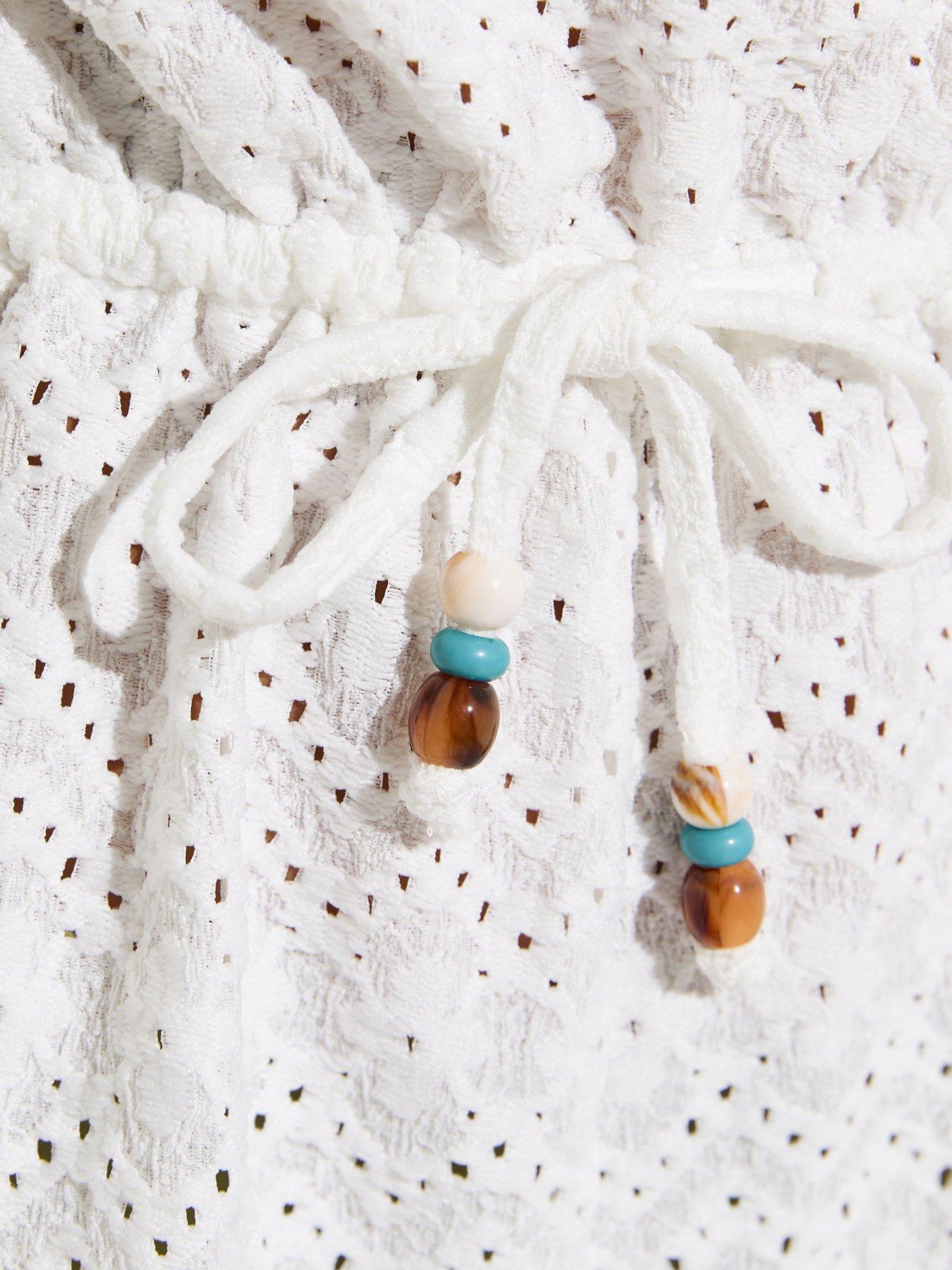 new-look-white-bandeau-jersey-broderie-beach-playsuitdetail