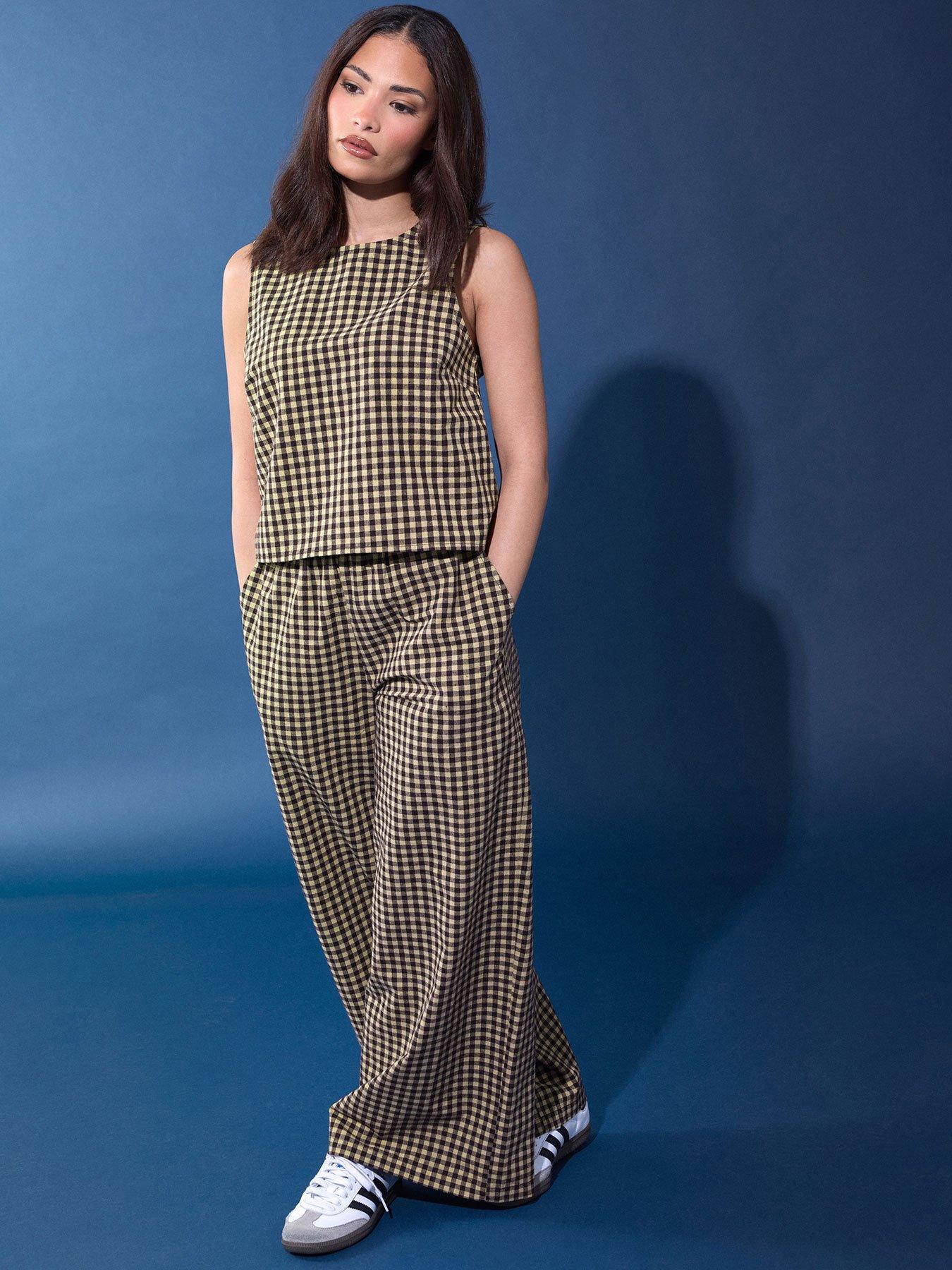 pixiegirl-petite-gingham-sleeveless-shell-topfront