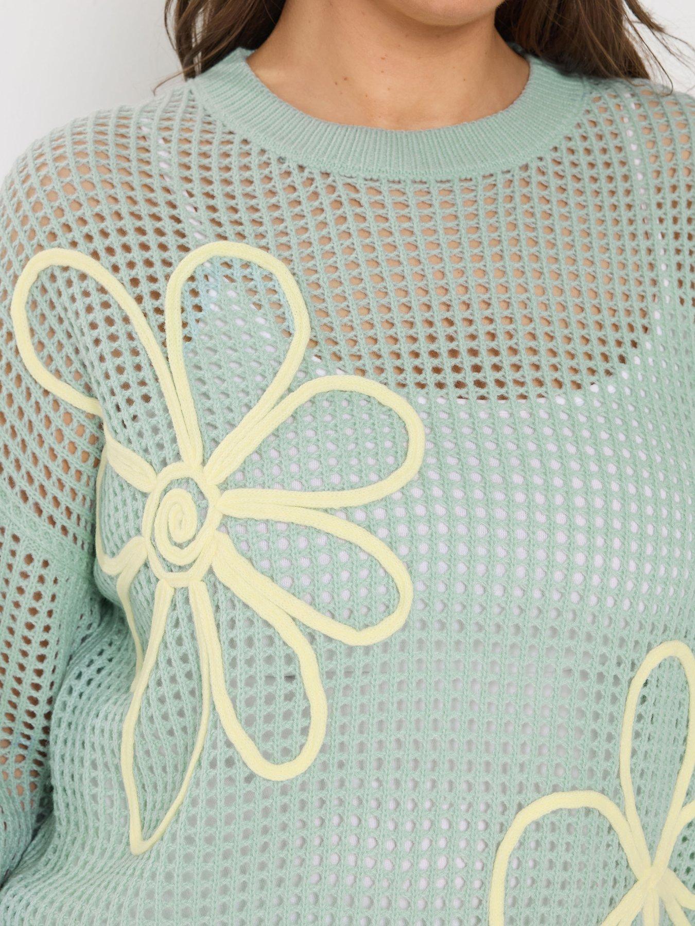 yours-curve-cornelle-floral-jumper-blueoutfit