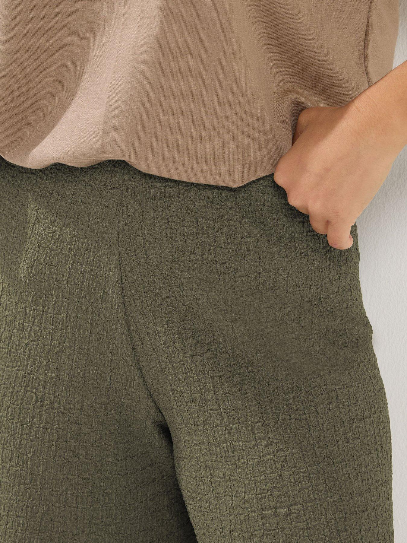 pixiegirl-petite-textured-wide-leg-trouser-greenoutfit