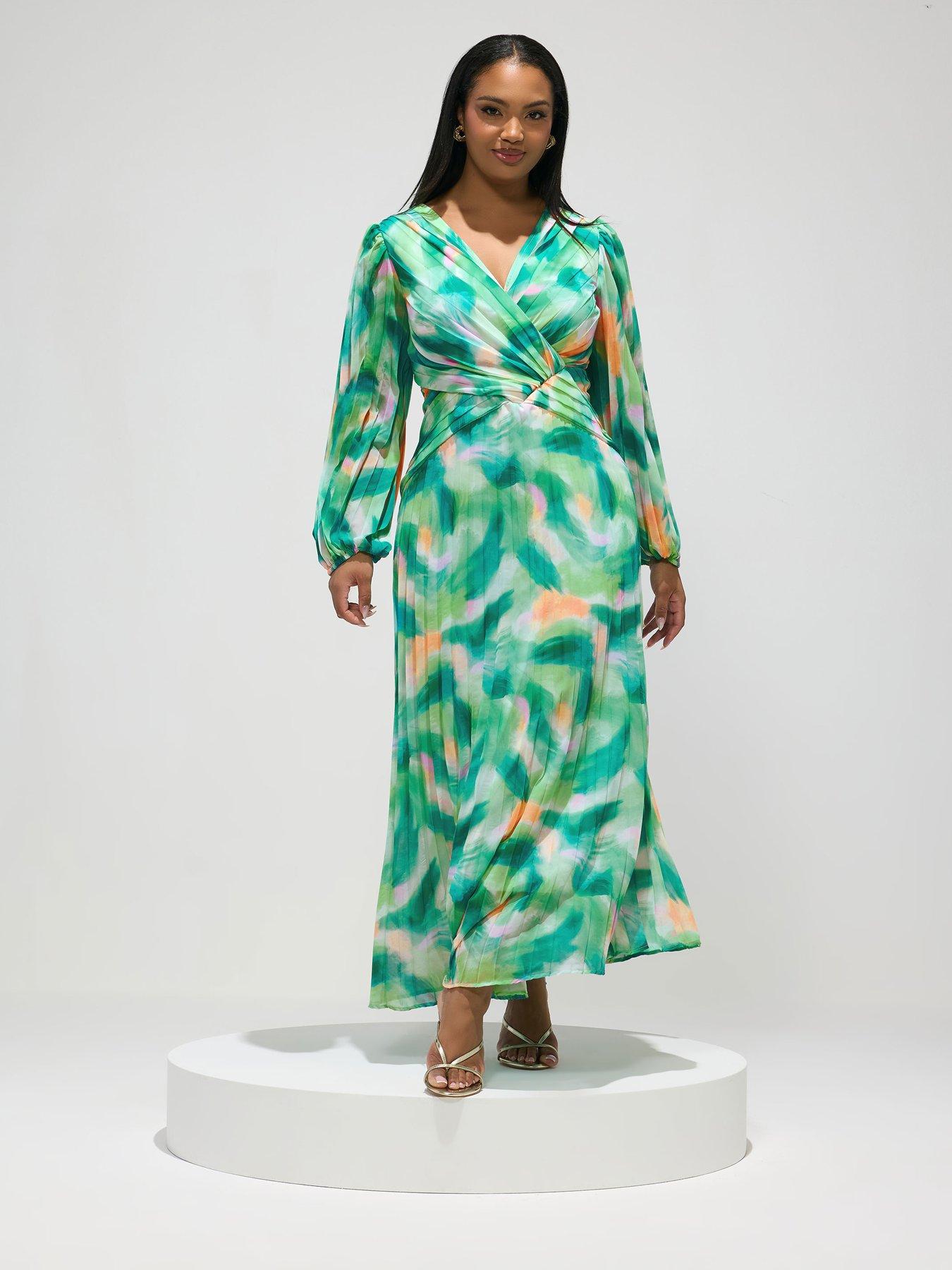 yours-curve-abstract-long-sleeve-pleat-dressoutfit