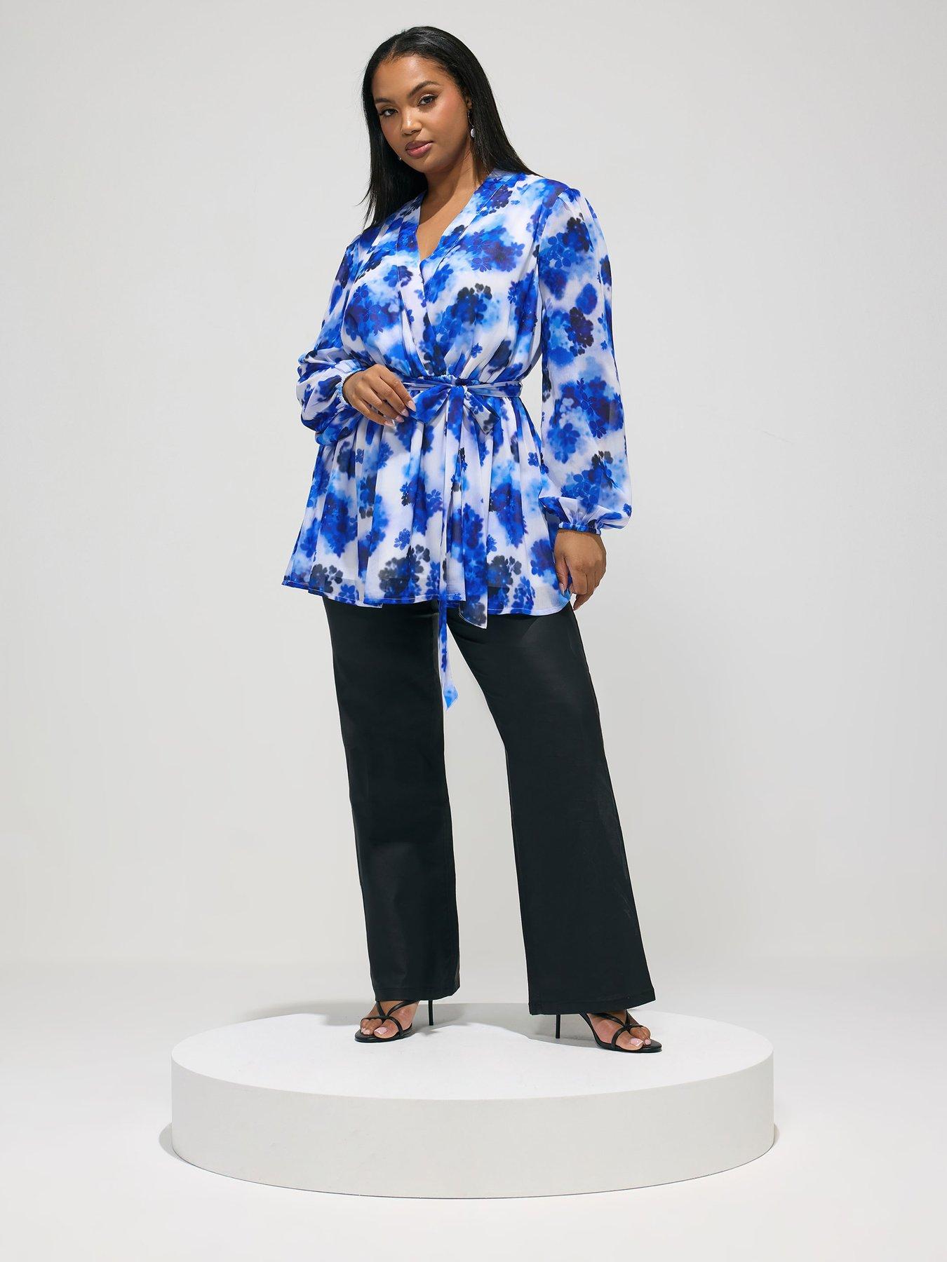 Image 3 of 5 of Yours Curve Floral Blur Wrap Top