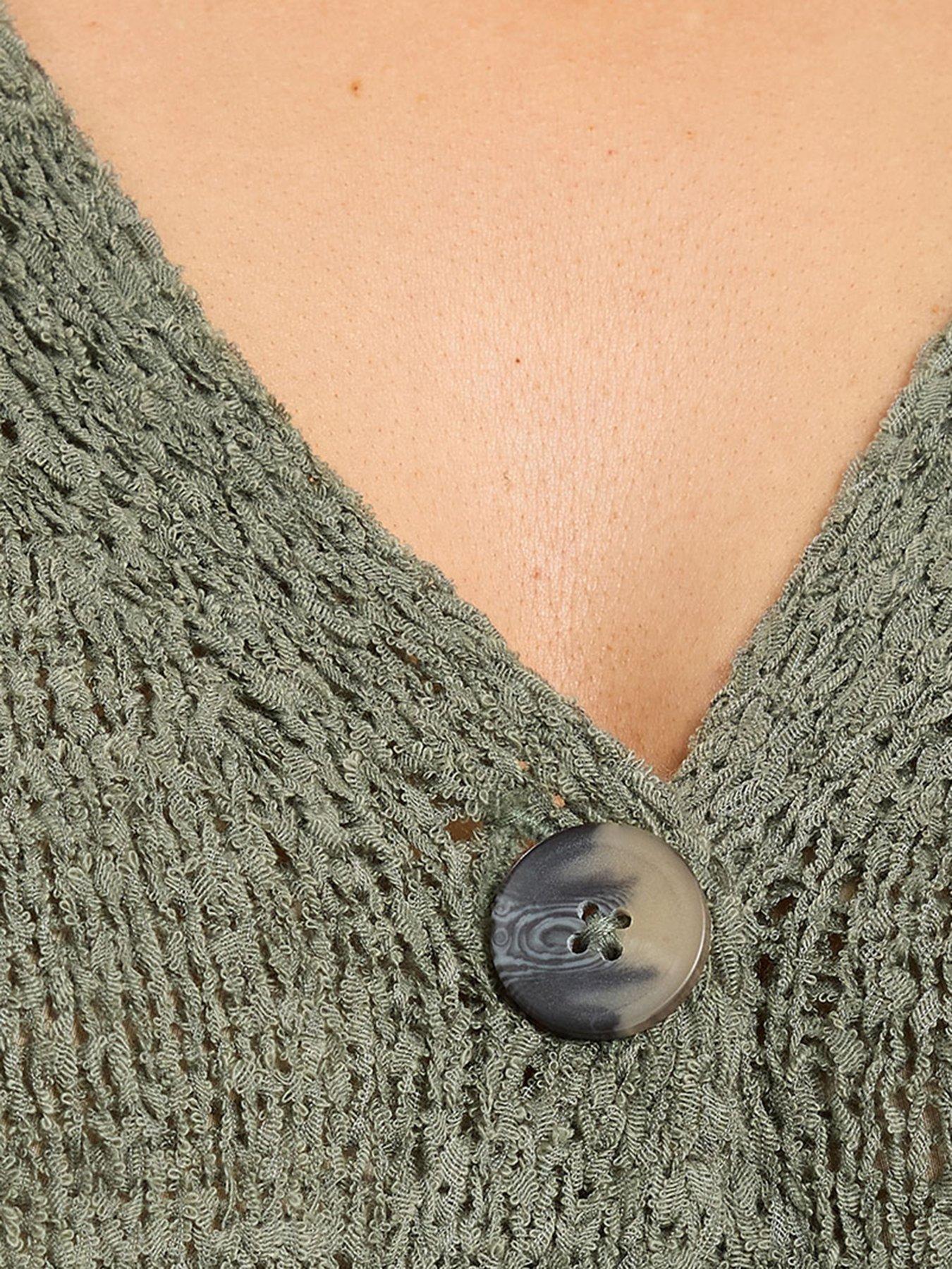 yours-curve-knitted-waistcoatdetail
