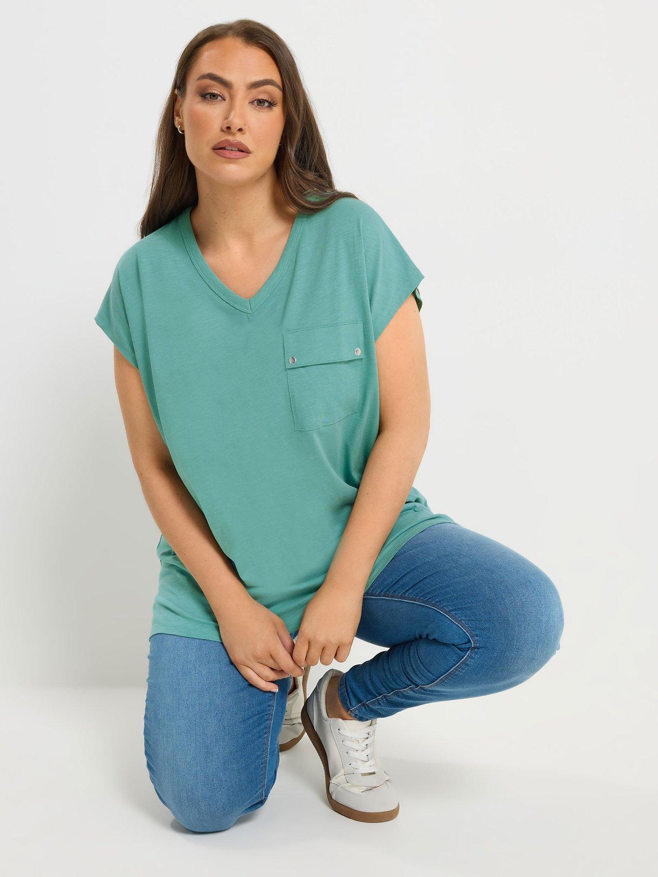 yours-curve-stud-pocket-t-shirtfront