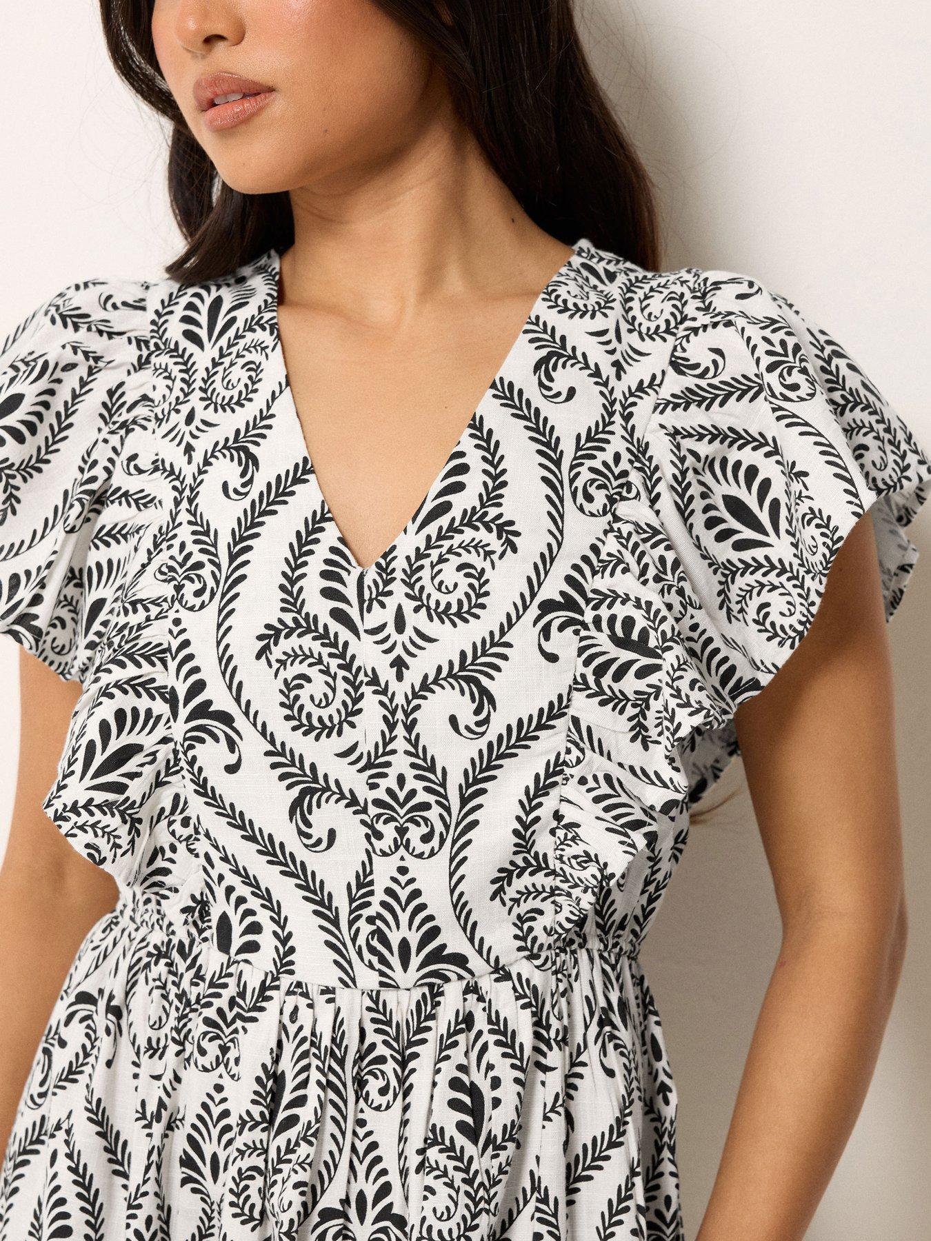 pixiegirl-petite-frill-print-maxi-dress-whiteoutfit