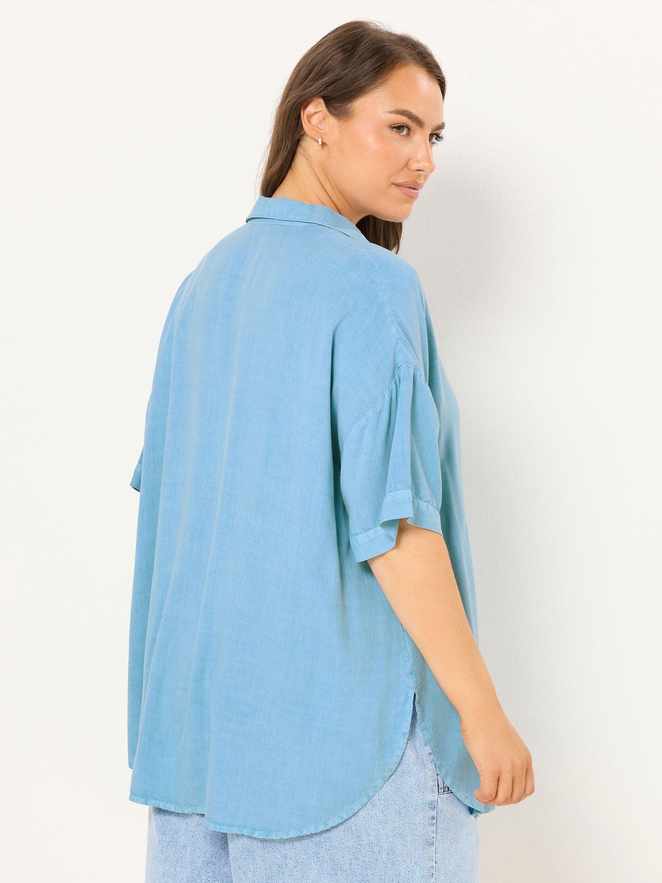 Image 2 of 5 of Yours Curve Short Sleeve Chambray Shirt - Blue