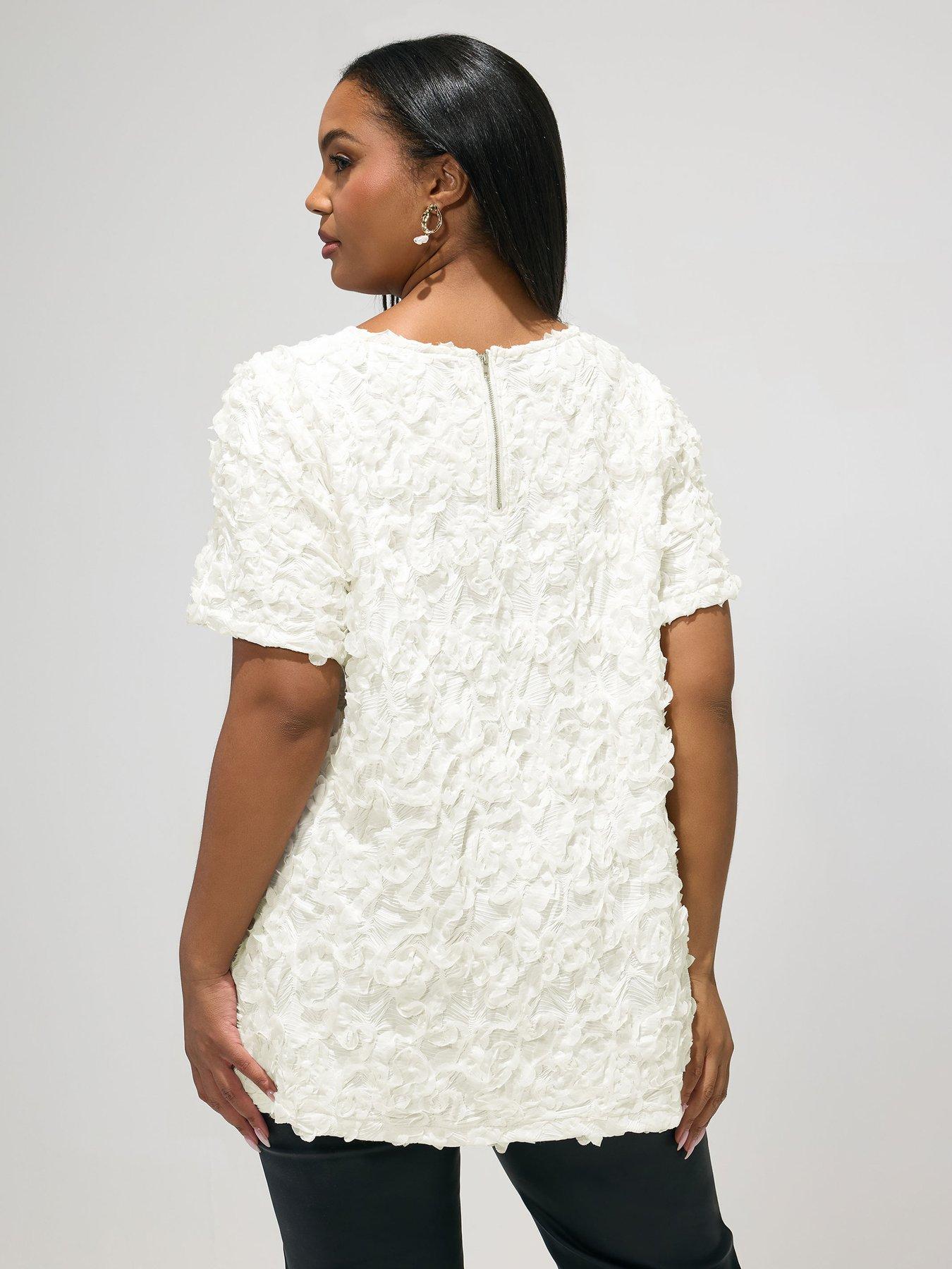 Image 2 of 5 of Yours Curve 3D Abstract Top - White