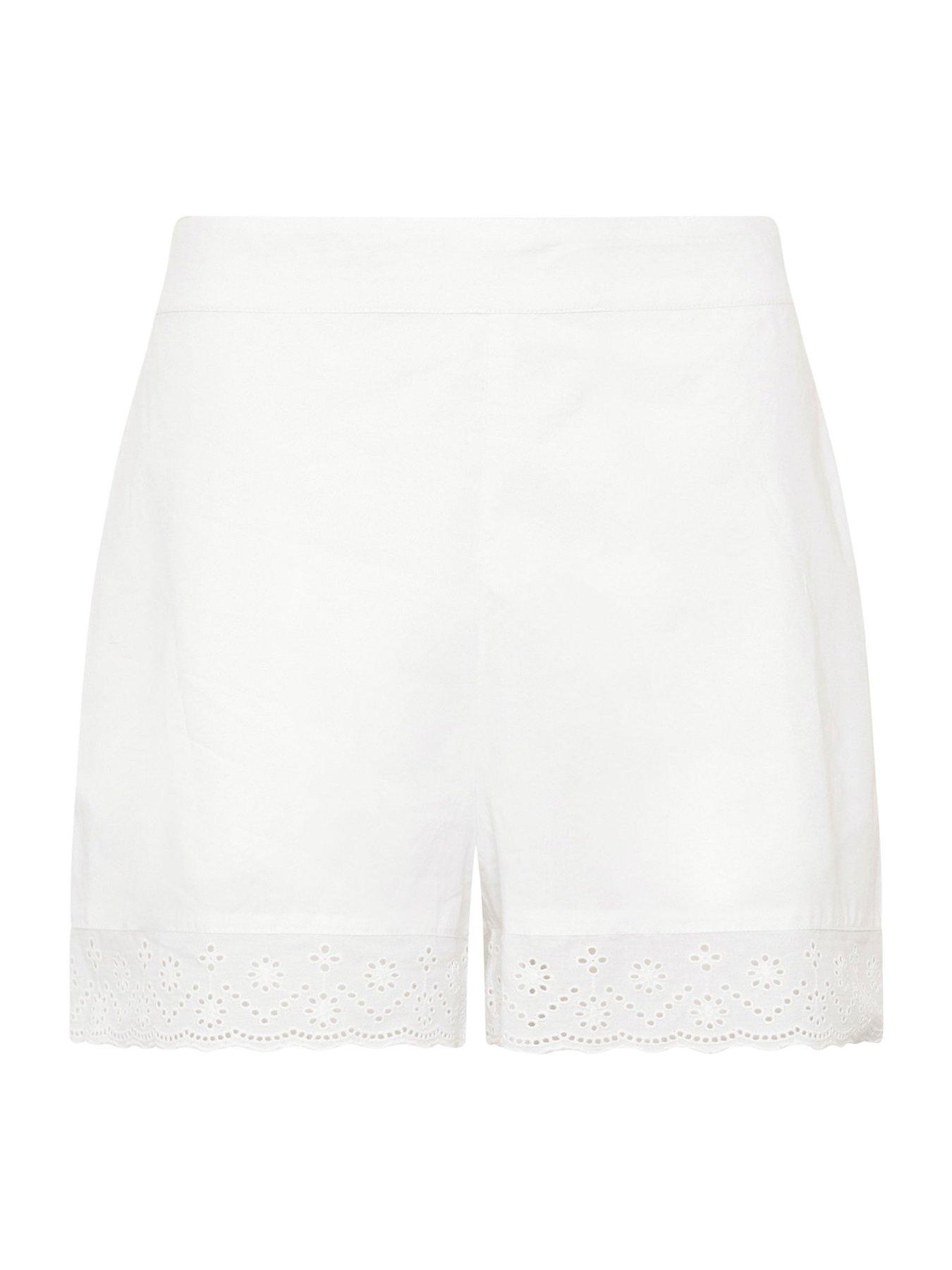 pixiegirl-petite-broderie-trim-shortsdetail