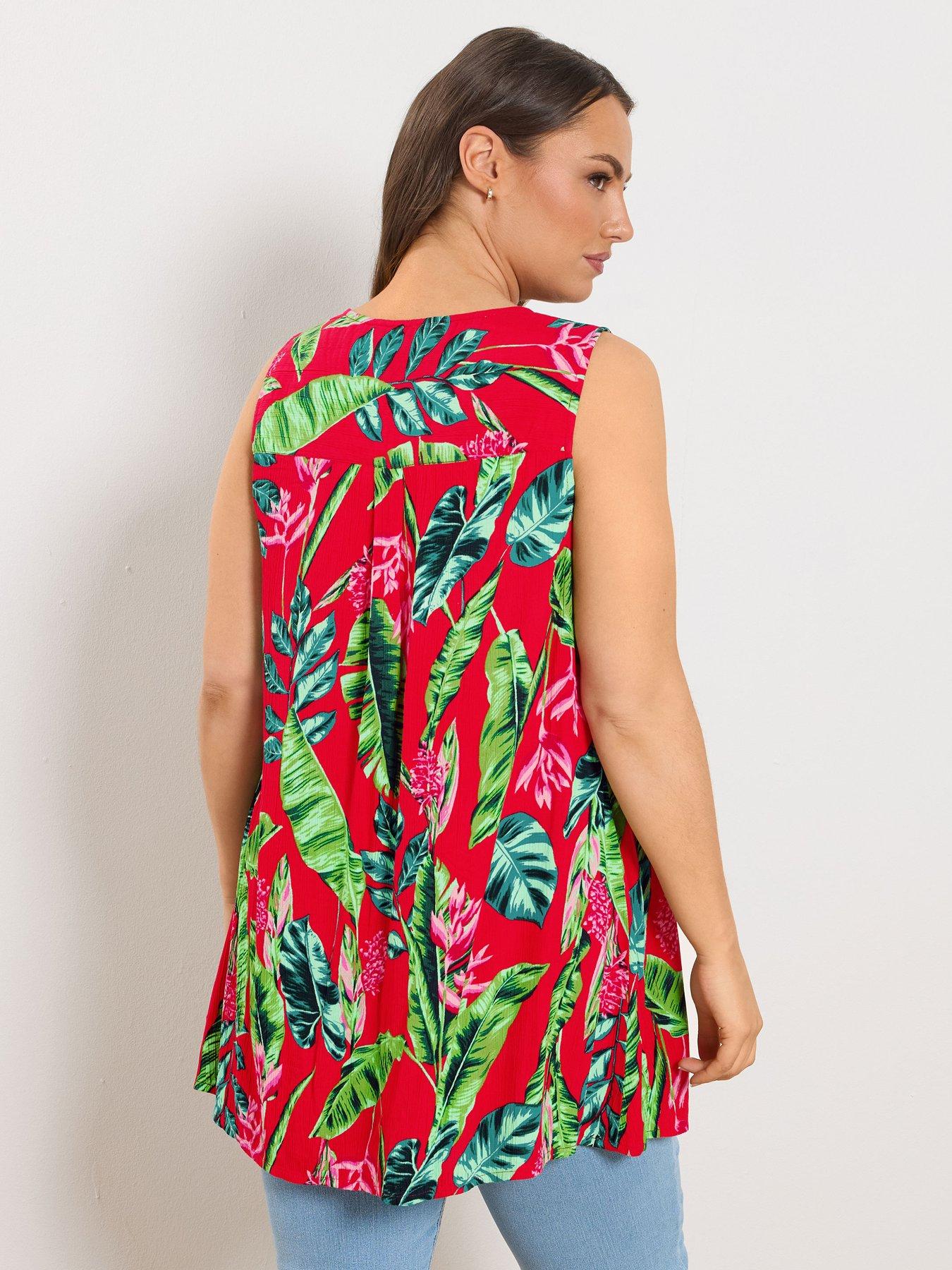 yours-curve-pleat-front-veststillFront