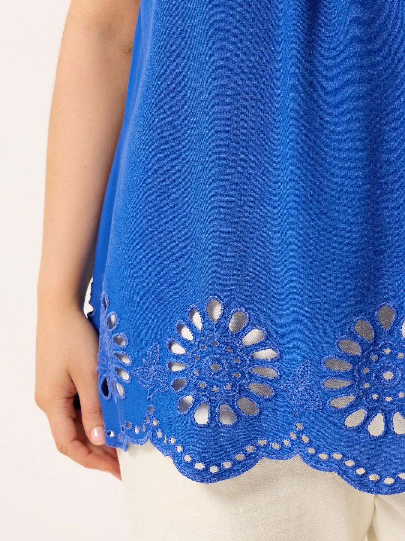 yours-curve-broderie-hem-vestoutfit