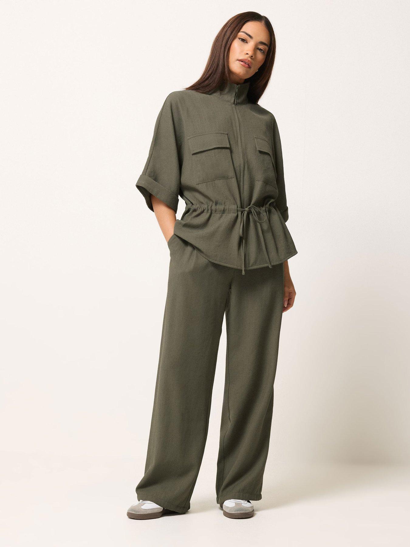 Image 3 of 5 of PixieGirl Petite Short Sleeve Linen Look Tie Shacket