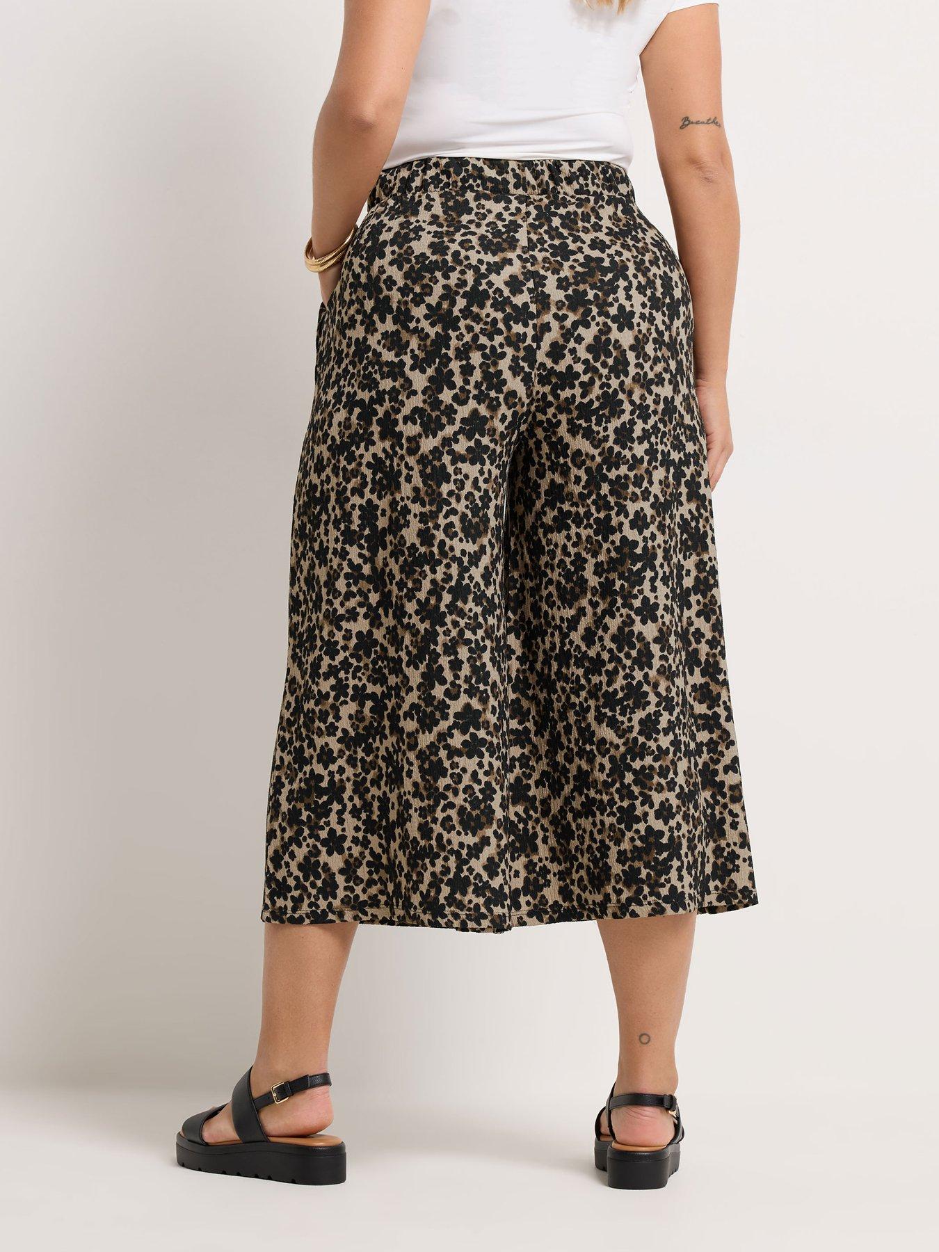 yours-curve-leopard-printed-jersey-culottes-brownstillFront