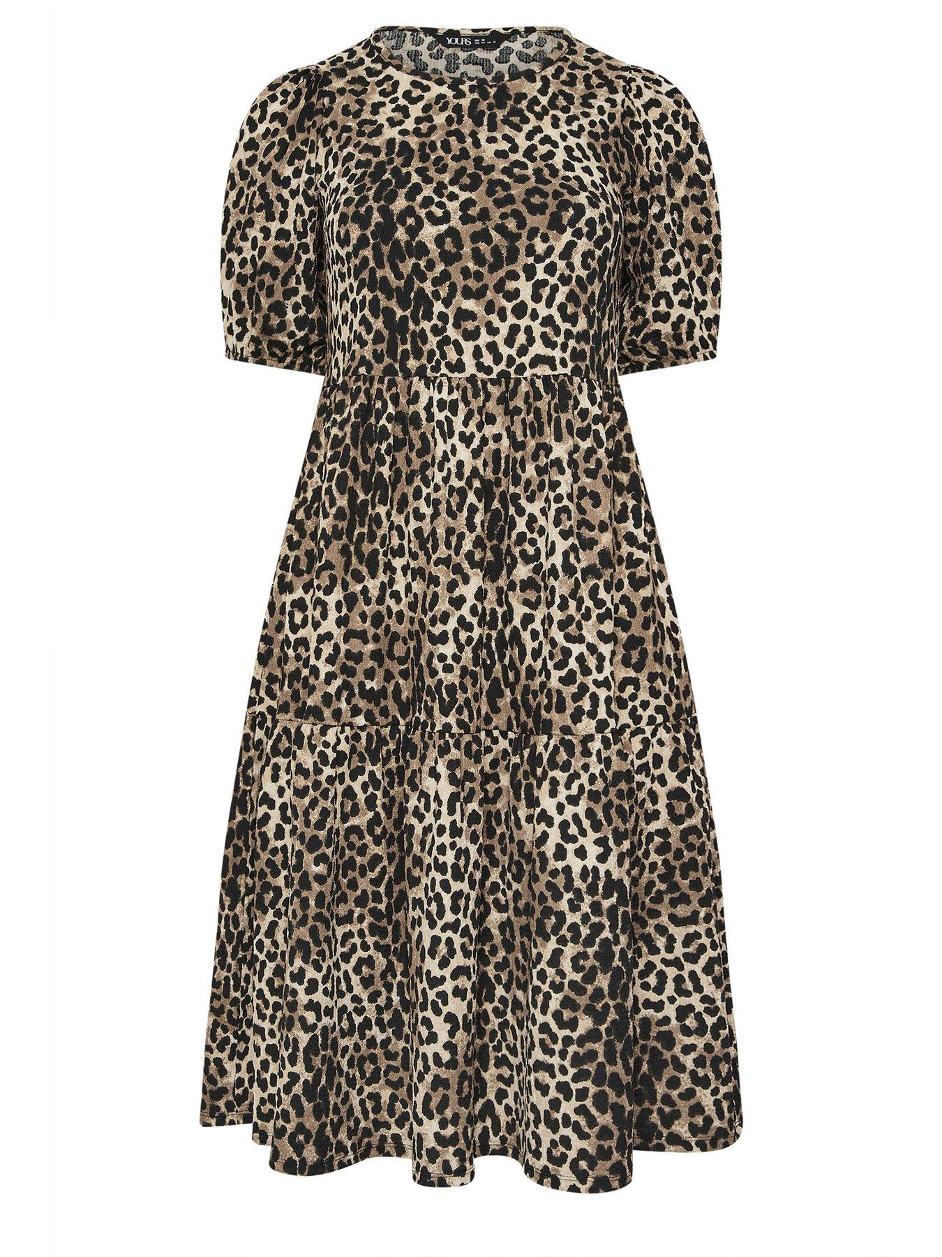yours-curve-puff-sleeve-tiered-leopard-dressdetail