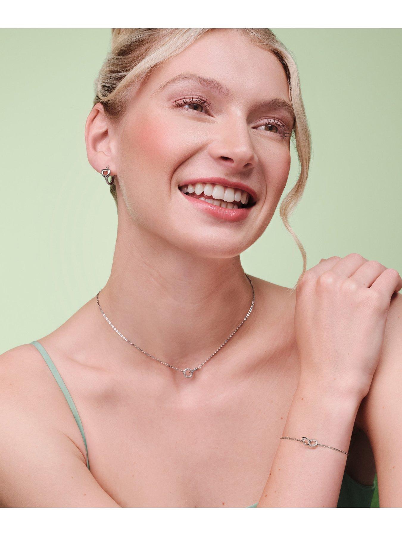 olivia-burton-stainless-steel-kindred-interlink-earringsoutfit