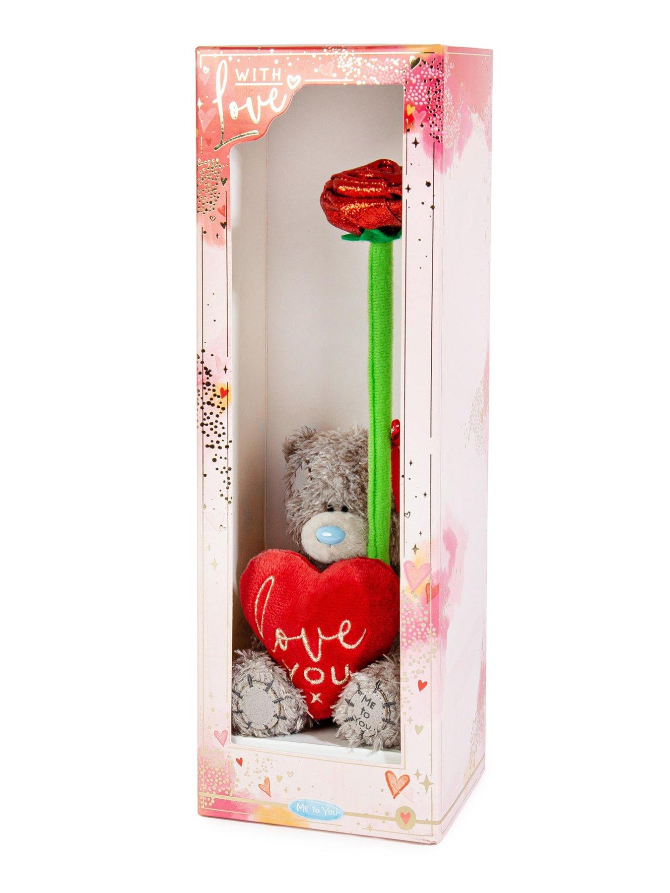 me-to-you-valentines-rose-in-gift-boxstillFront