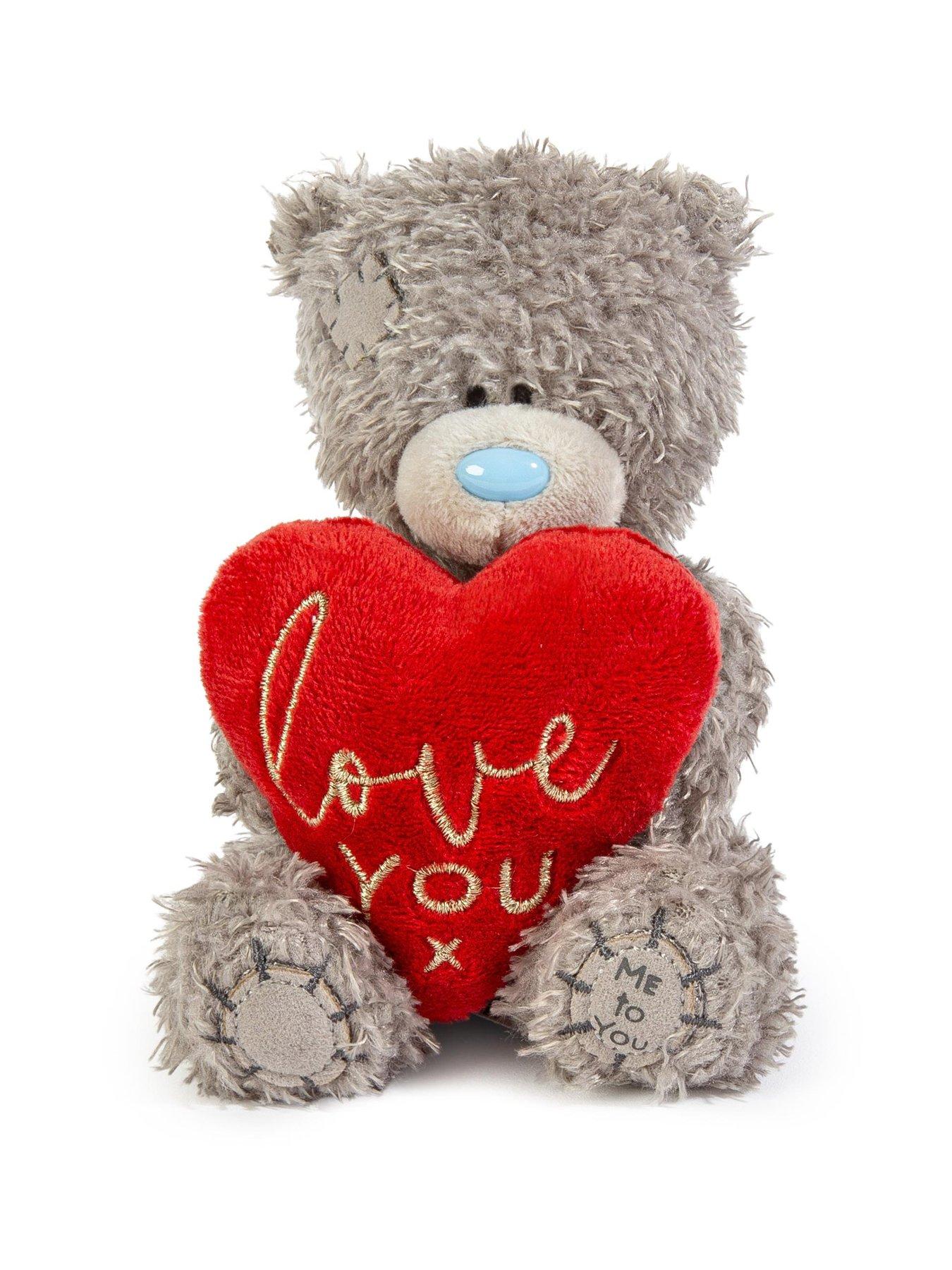me-to-you-valentines-rose-in-gift-boxoutfit