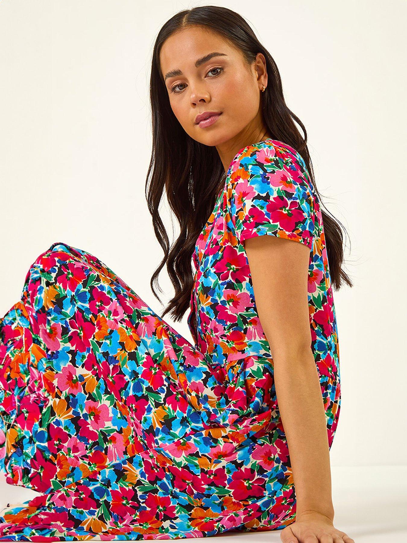 roman-petite-floral-button-pocket-dressoutfit
