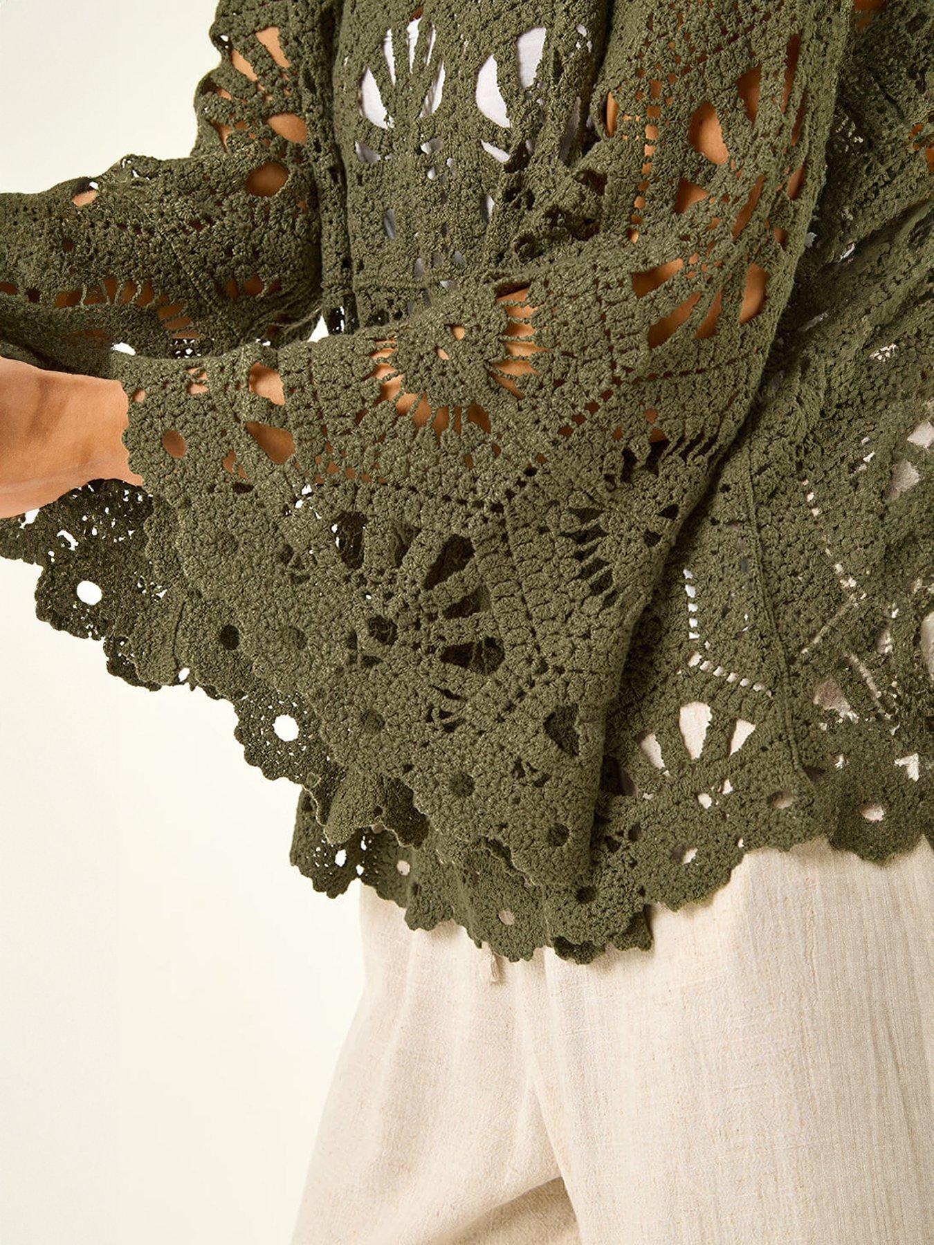 roman-petite-crochet-topdetail