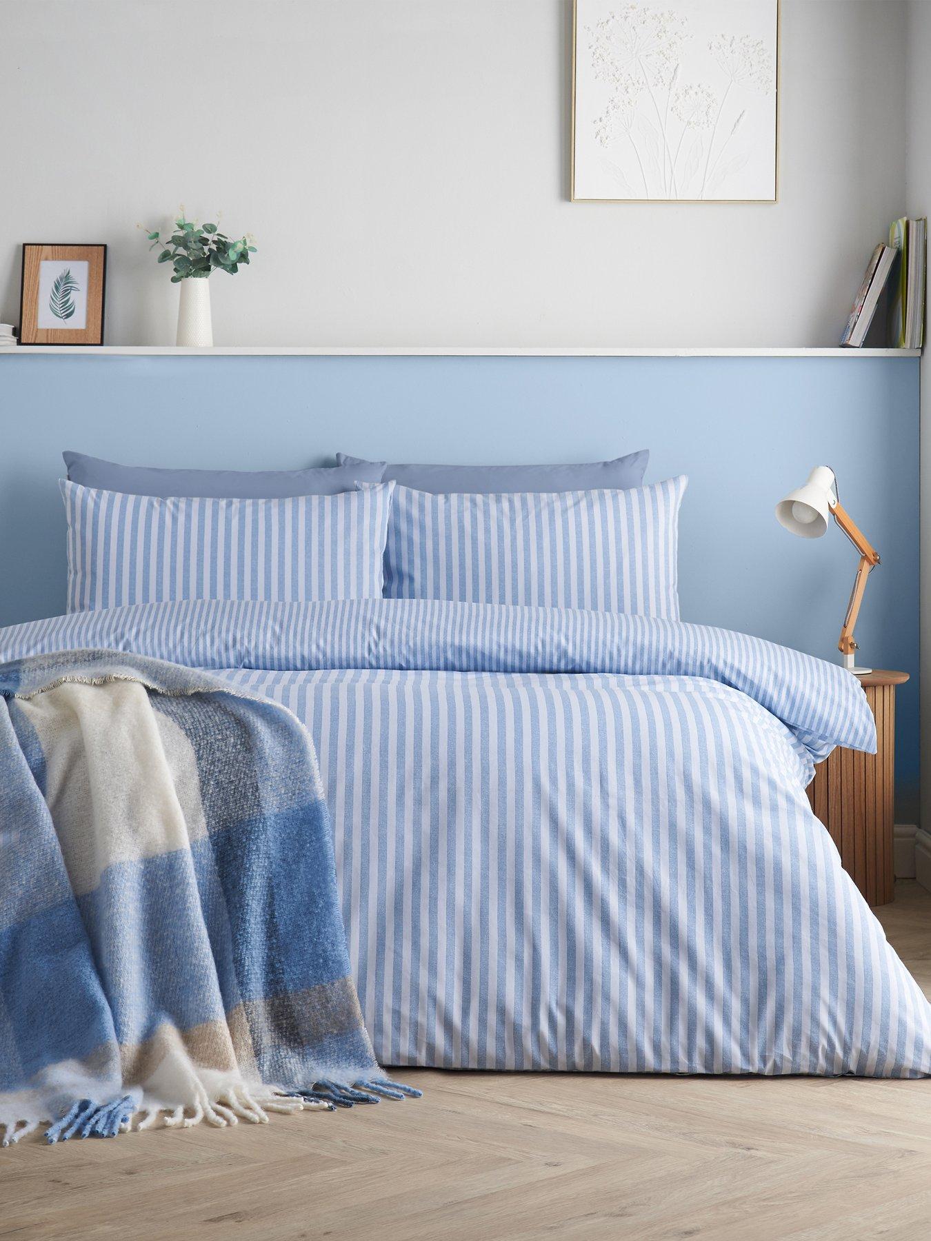 catherine-lansfield-epping-textured-stripe-blue-super-king-duvet-setfront