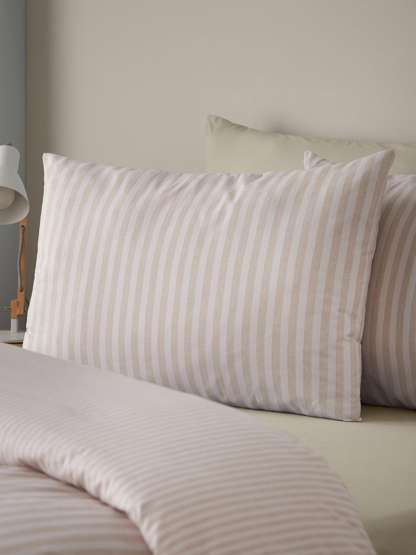 catherine-lansfield-epping-textured-stripe-natural-duvet-setdetail