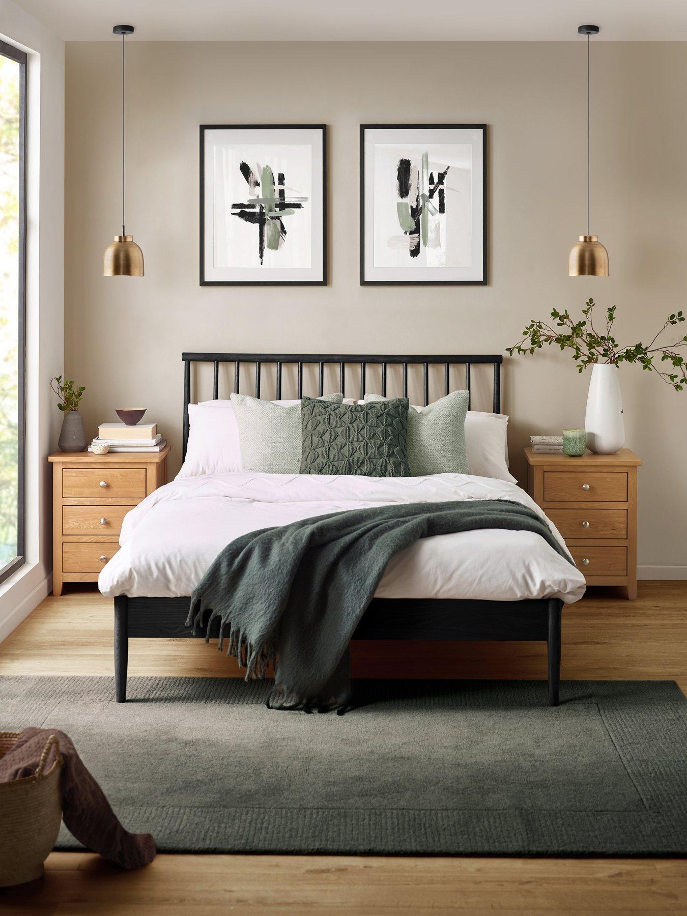 Image 1 of 6 of Julian Bowen Belton Black Spindle Bed - King