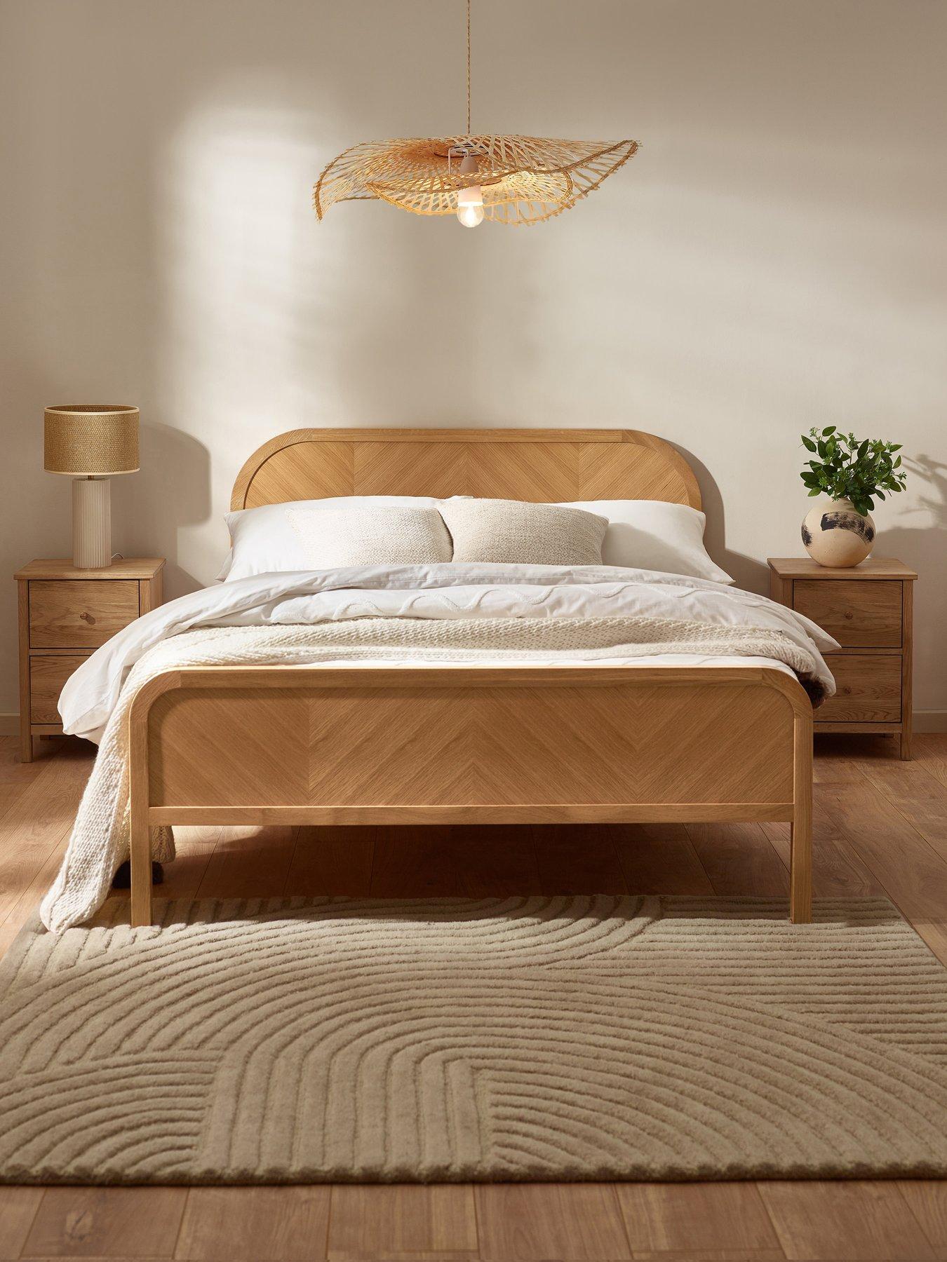 julian-bowen-milo-oak-chevron-bed