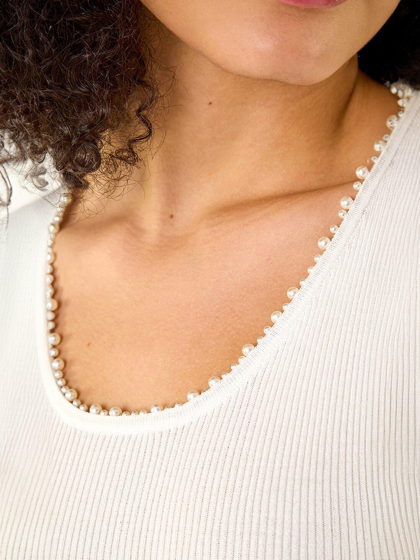 roman-faux-pearl-trim-topdetail