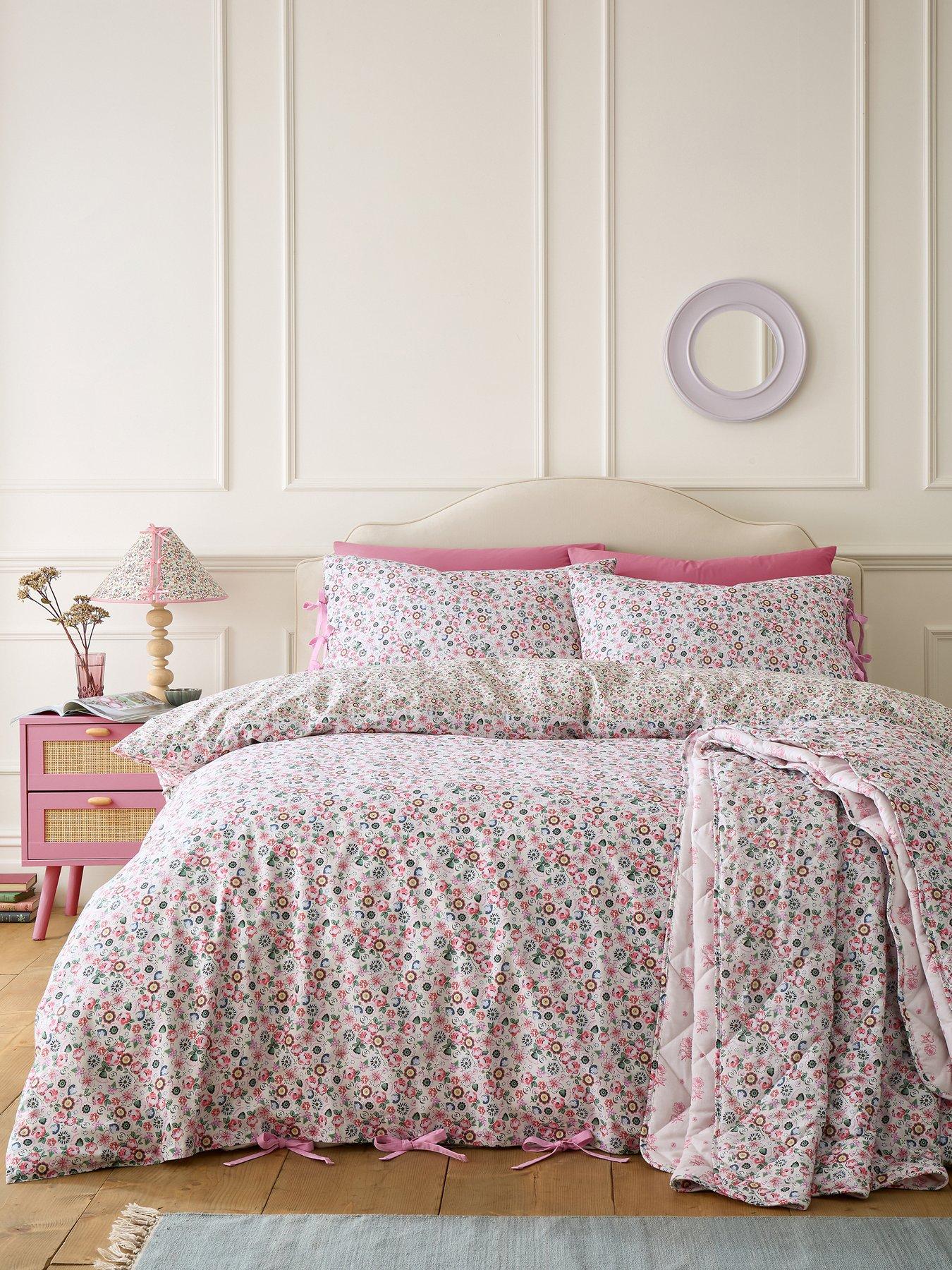 Image 1 of 7 of Cath Kidston Pearly Queen Ditsy Pink 100% Cotton Duvet Set