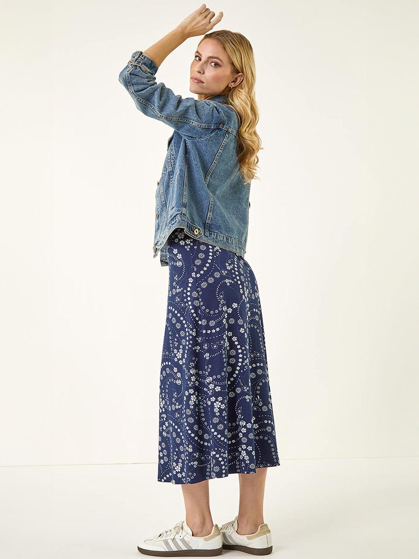 roman-paisley-daisy-print-stretch-skirtoutfit