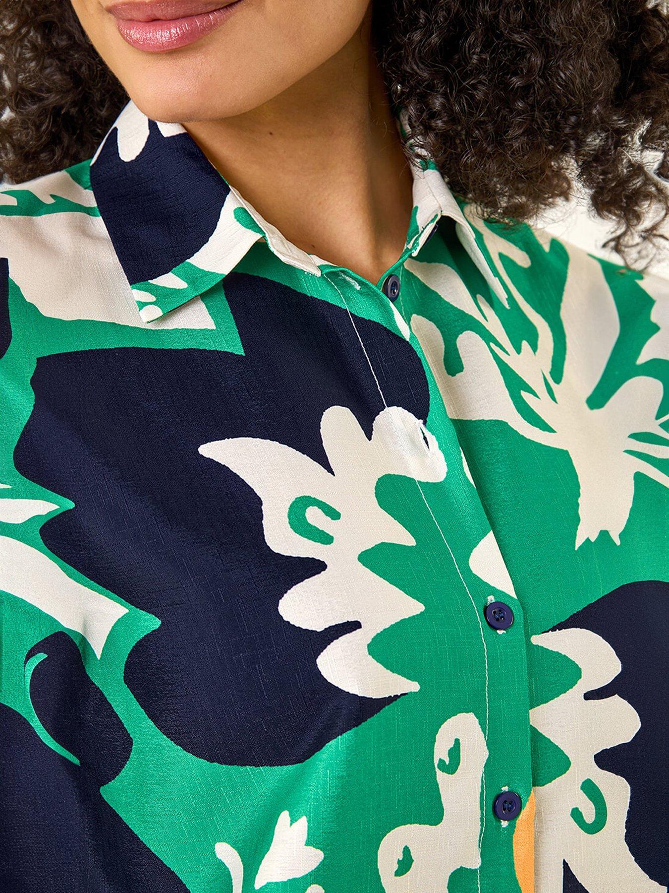 roman-border-print-buttoned-shirtdetail