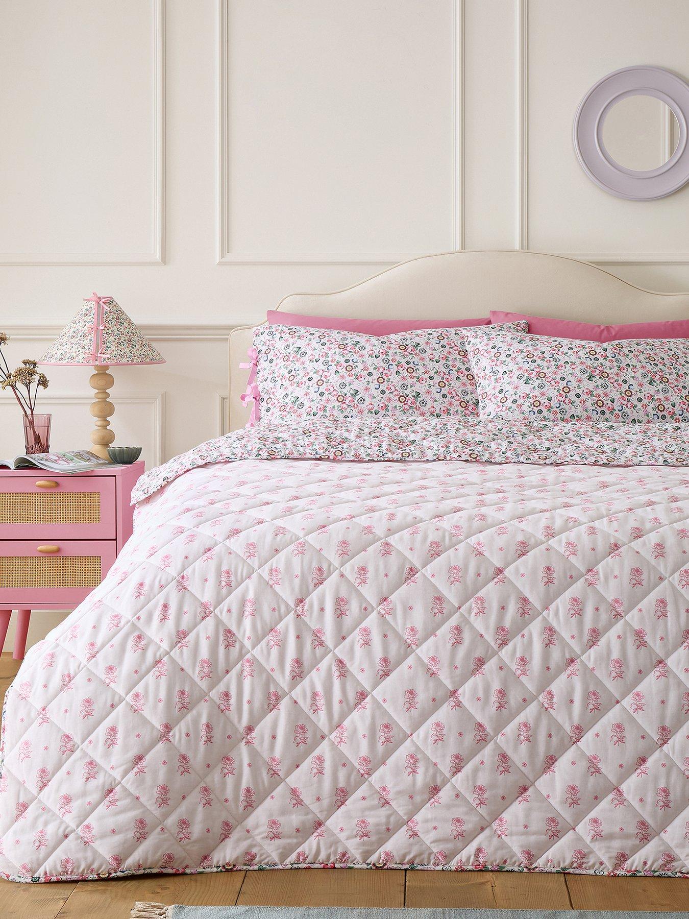 Image 2 of 5 of Cath Kidston Pearly Queen Ditsy Pink Bedspread 150X200