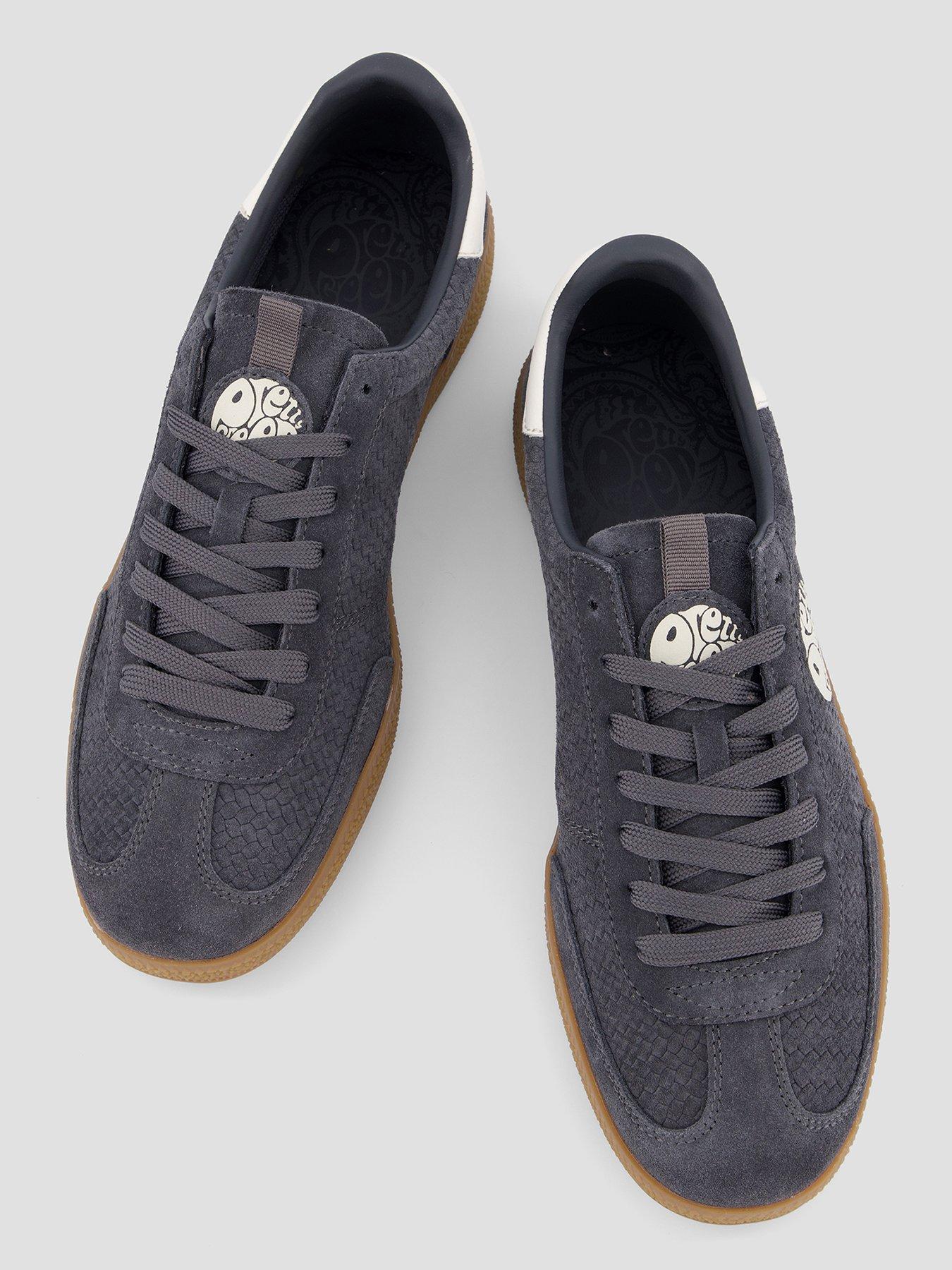 pretty-green-pretty-green-ramblas-trainers-greyoutfit
