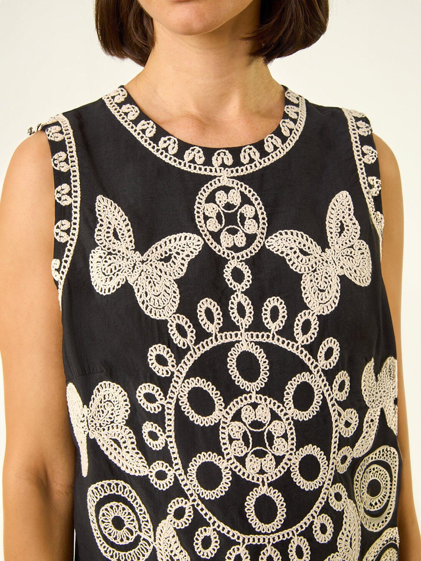 roman-butterfly-embroidered-vest-topdetail