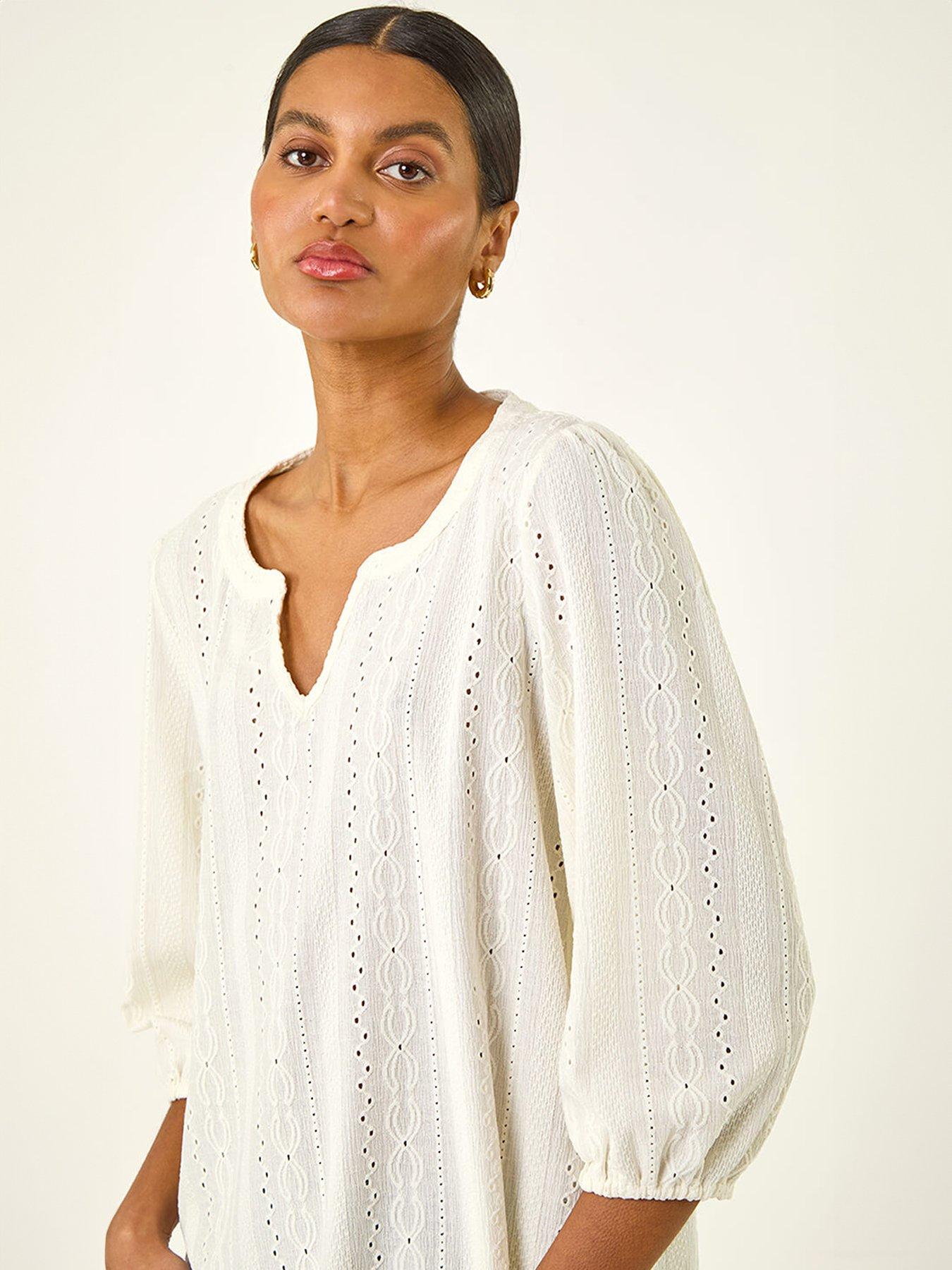 roman-broderie-detail-tunic-topoutfit