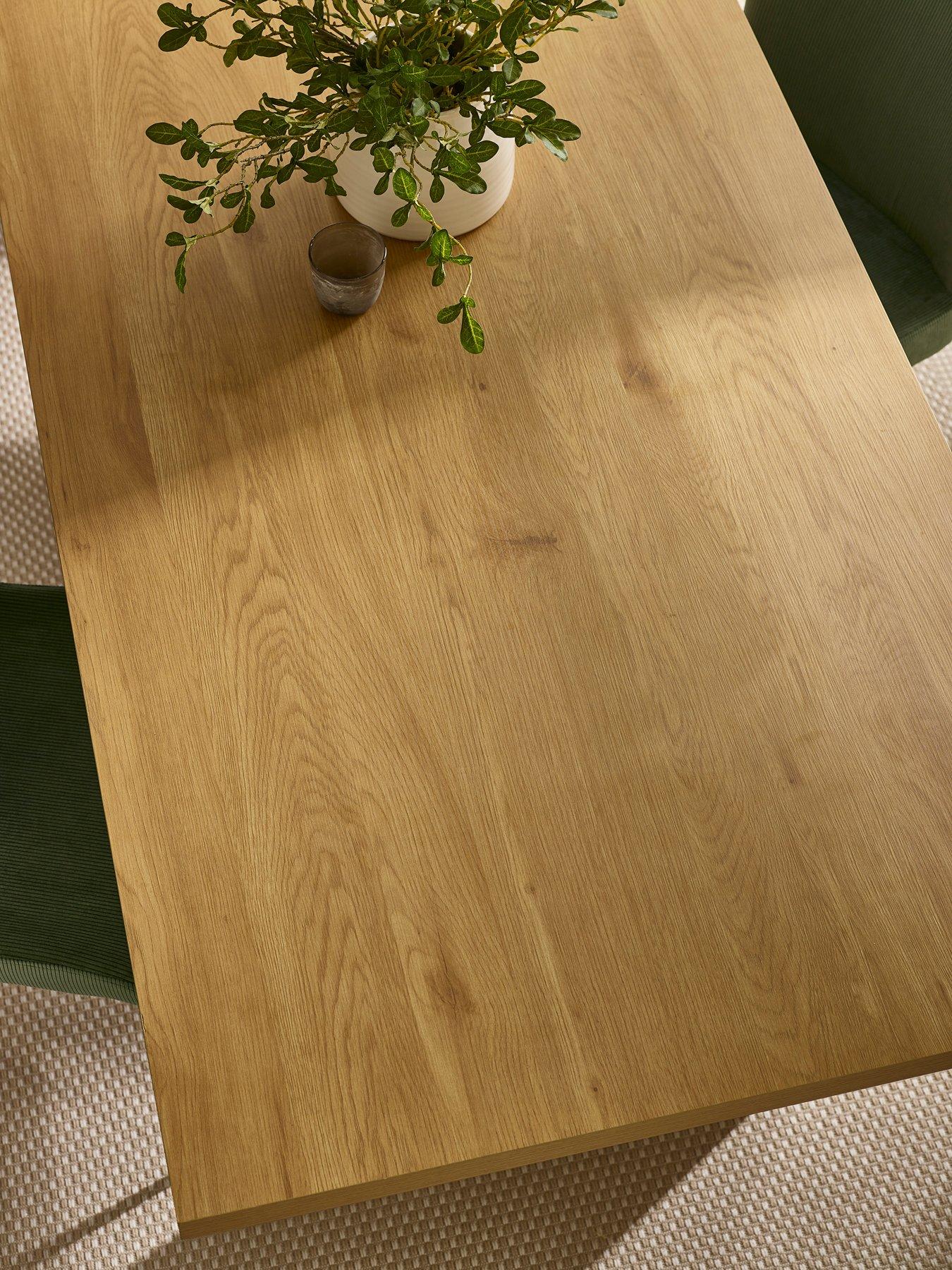 julian-bowen-arundel-180cm-rectangular-dining-tabledetail