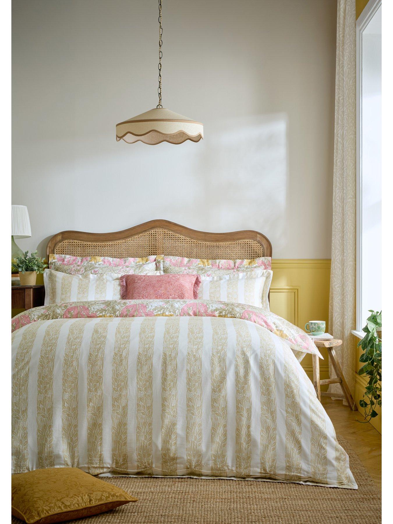 Image 7 of 7 of William Morris at Home Compton Double Quilt Set 200cm X 200cm