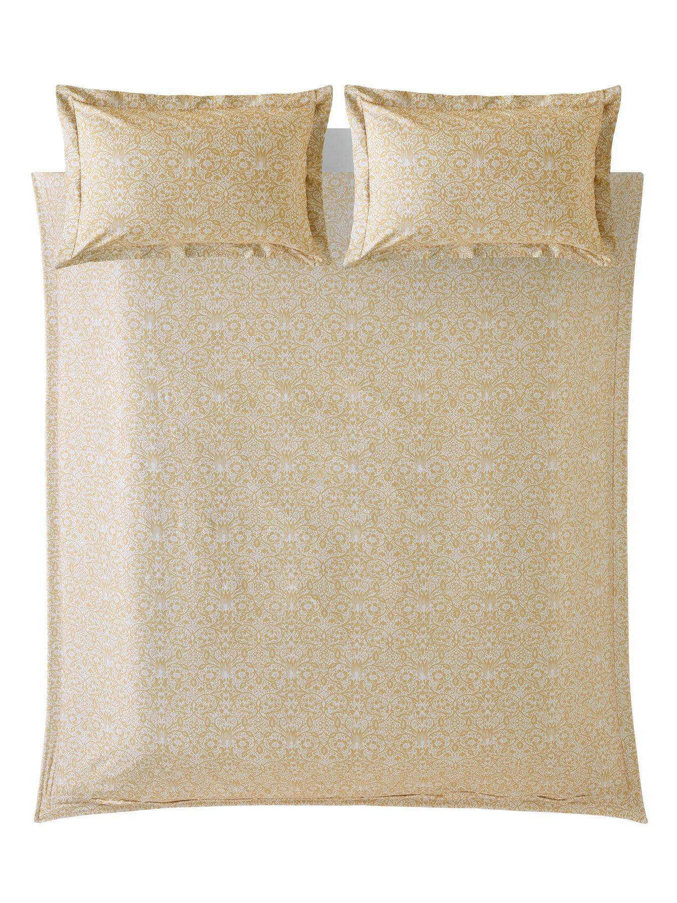 Image 6 of 7 of William Morris at Home Spring Thicket Quilt Set