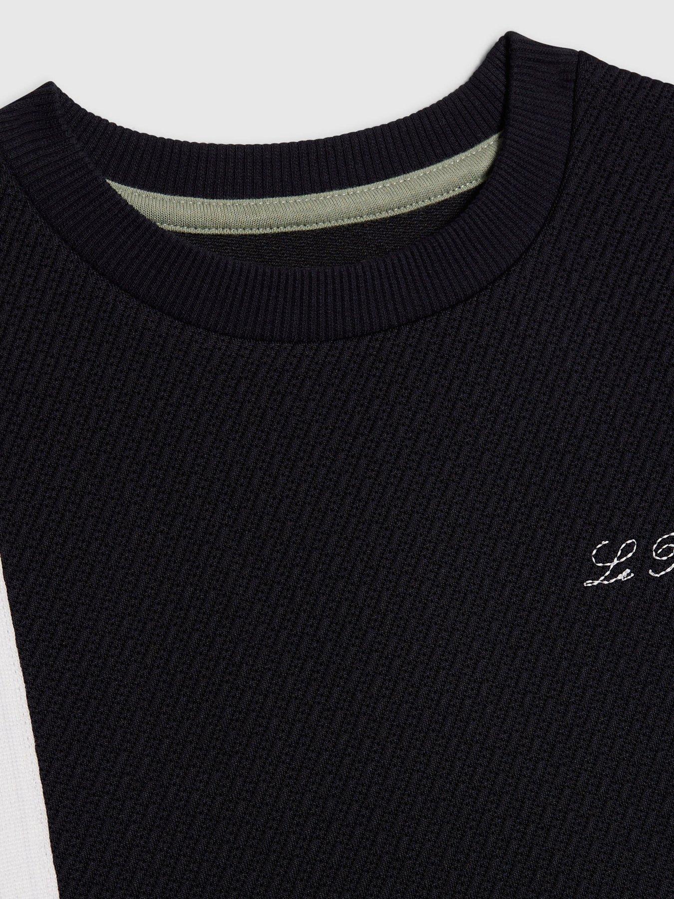 Image 4 of 5 of River Island Older Boys Oversized Stripe T-Shirt &amp; Shorts Set - Navy