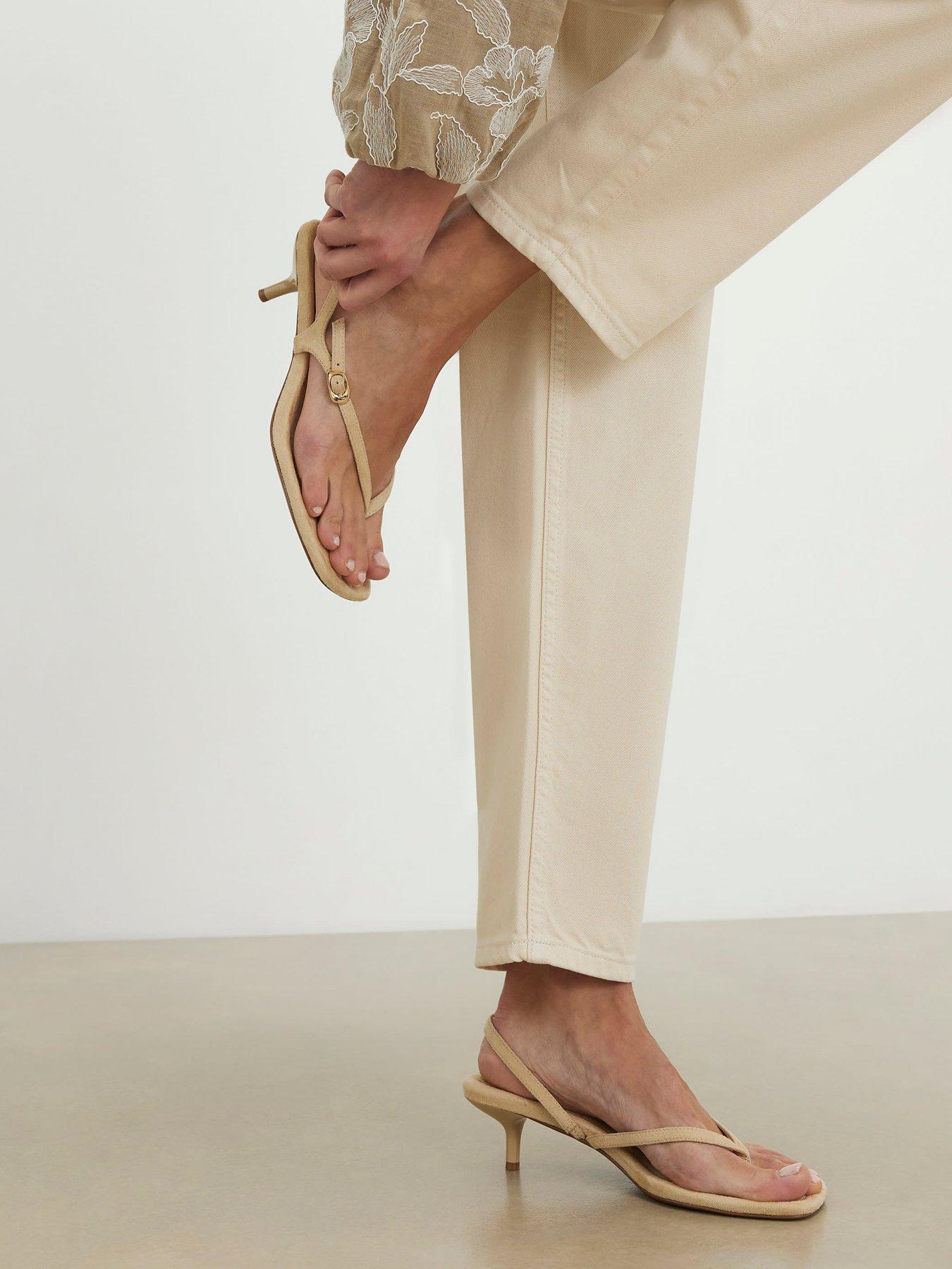 River Island Toe Thong Low Heel Sandals - Beige
