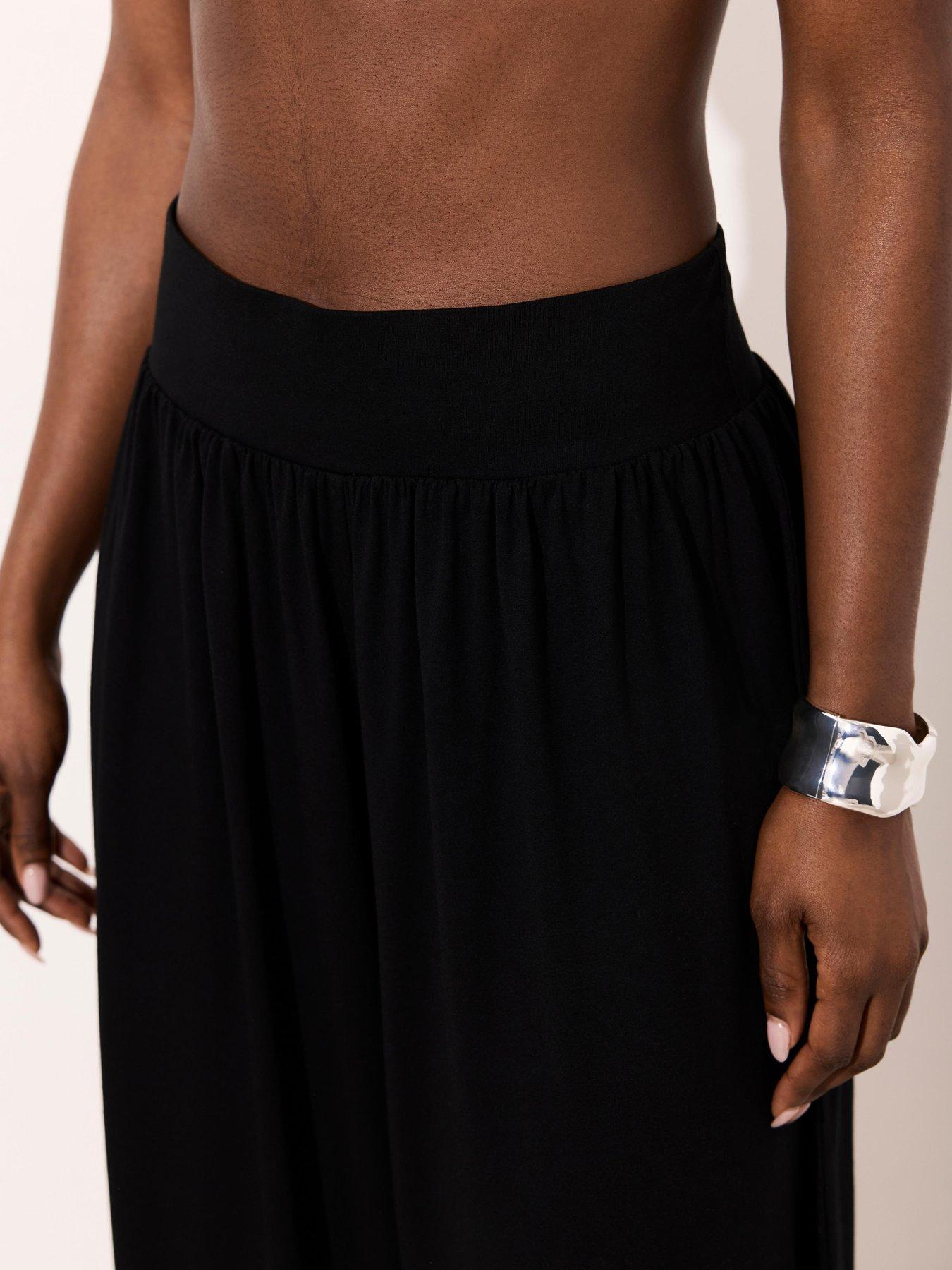 Image 4 of 6 of Mint Velvet Black Balloon Trouser