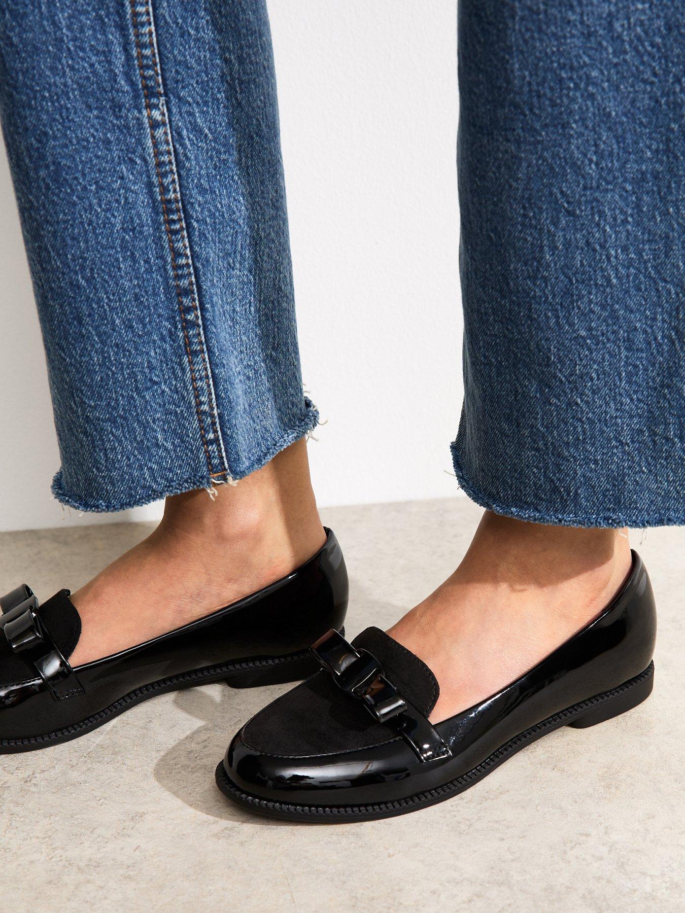 New Look Wide Fit Patent Faux Leather Bow Detail Loafers - Black | Very ...