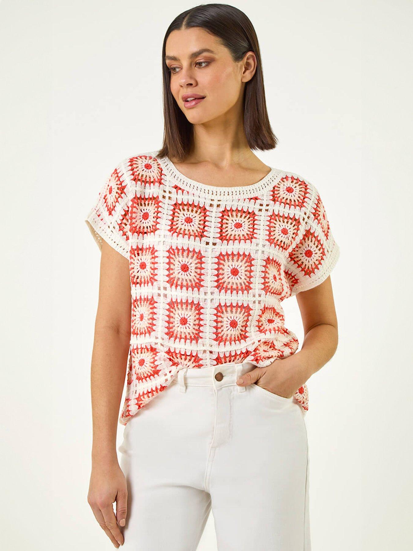 roman-crochet-knit-teeoutfit