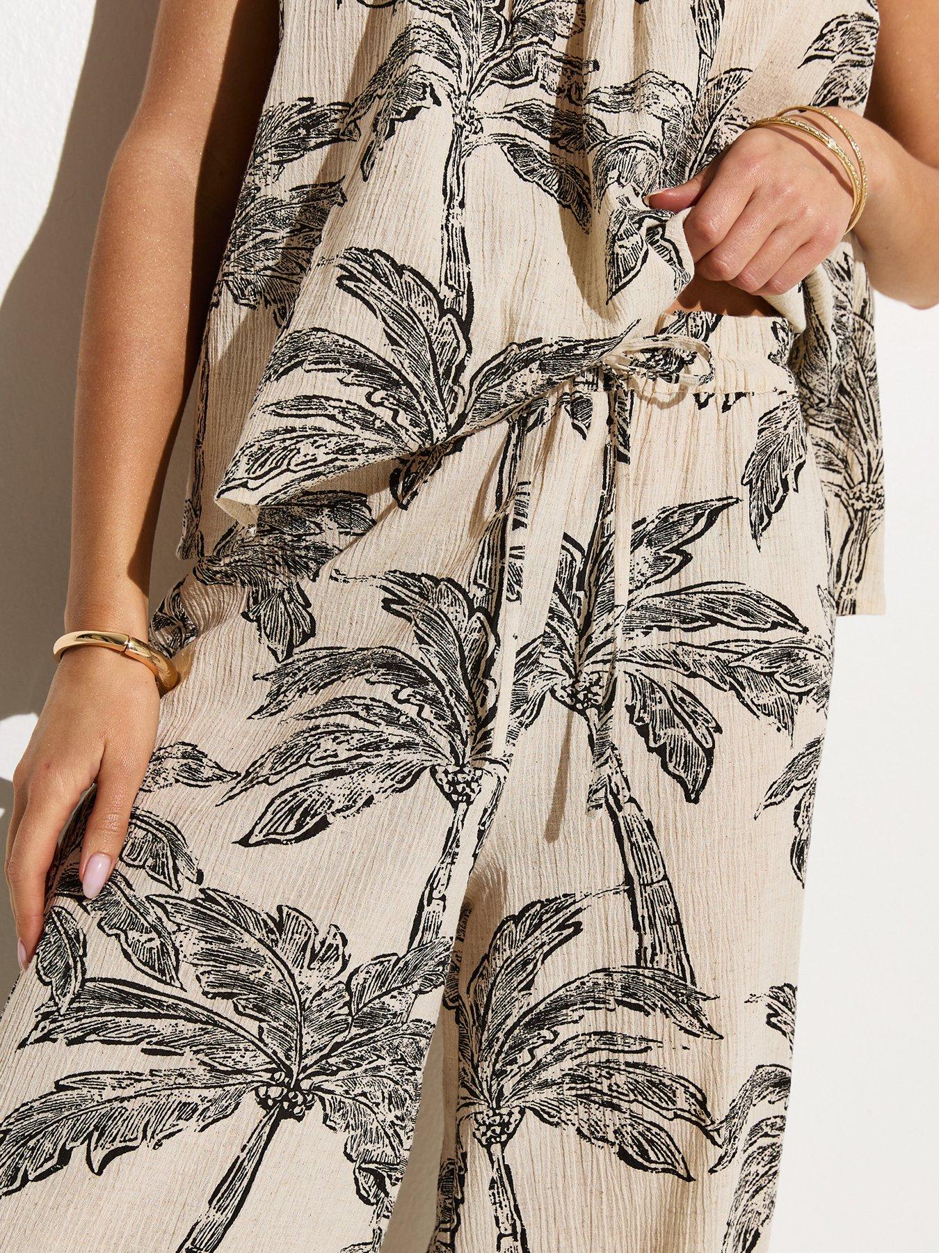 new-look-cream-palm-tree-print-beach-trouseroutfit