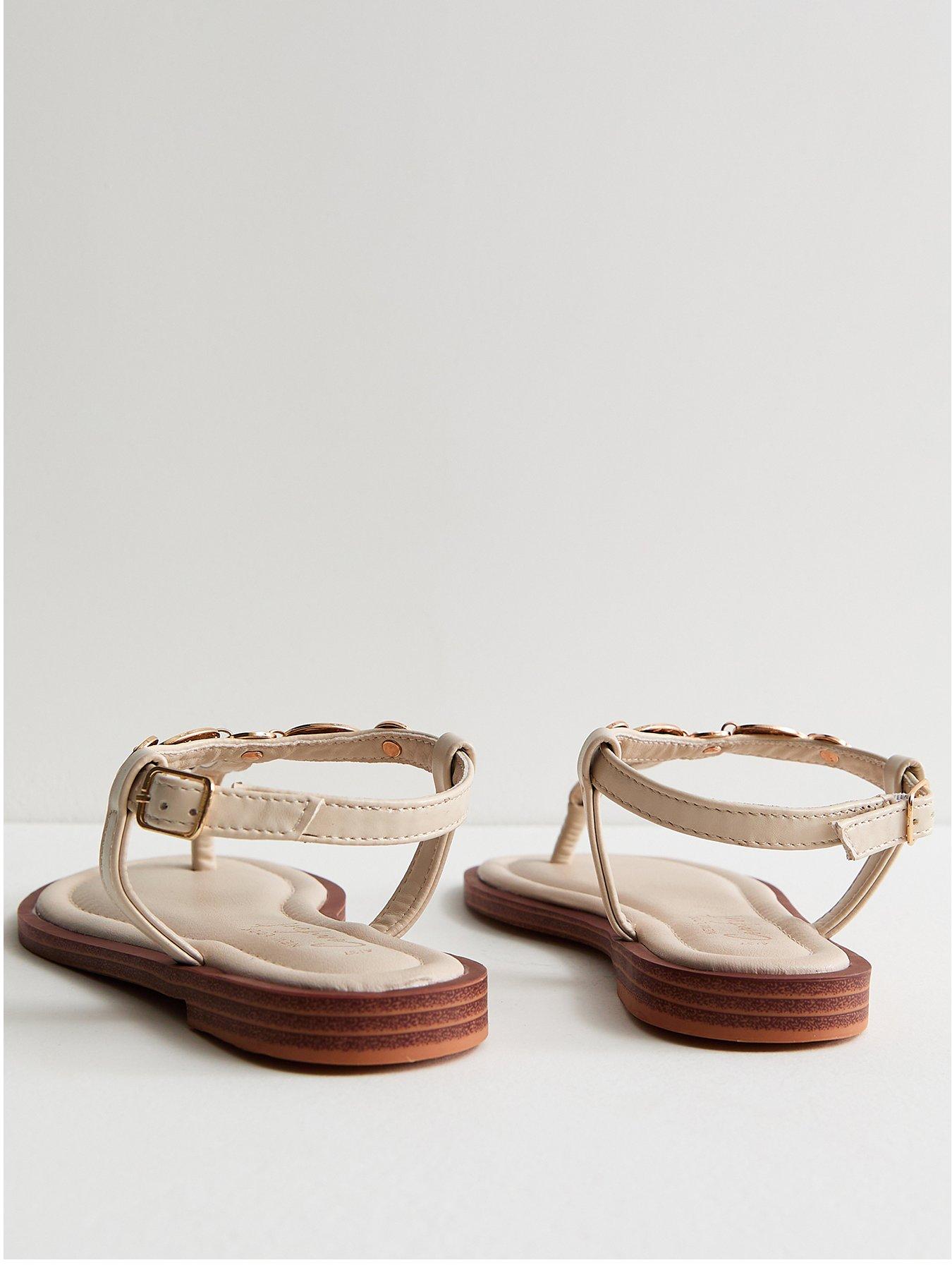 new-look-gold-coin-trim-toe-post-sandals-off-whiteoutfit