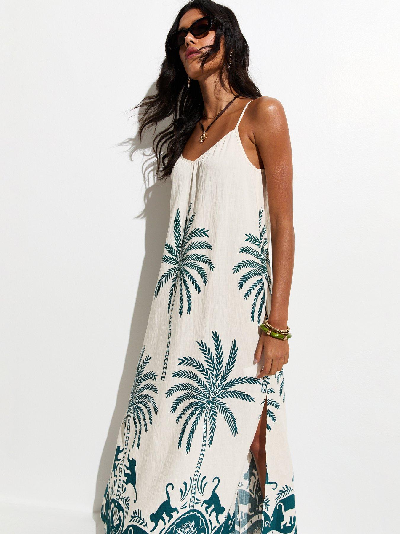 Image 3 of 5 of New Look Woven Palm Pattern Beach Maxi Dress - Green
