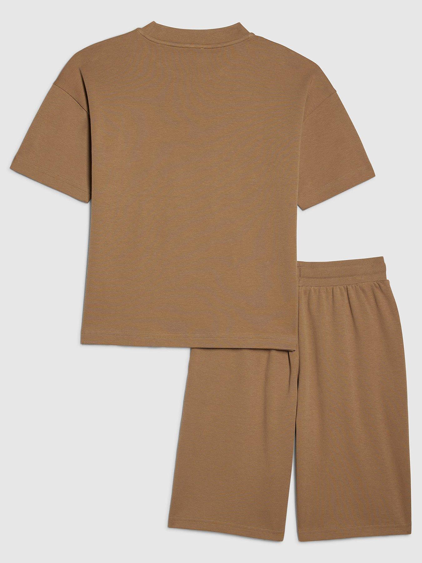 Image 2 of 5 of River Island Older Boys Essentialism T-Shirt And&nbsp;Shorts Set&nbsp;- Beige