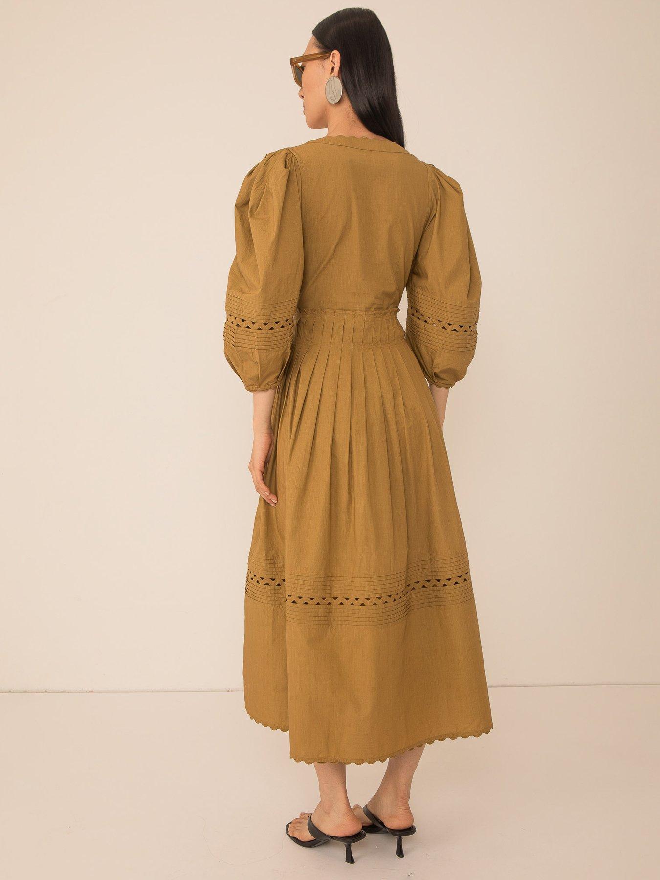 Image 2 of 5 of Vi.ve.re Pillar Dress - Green